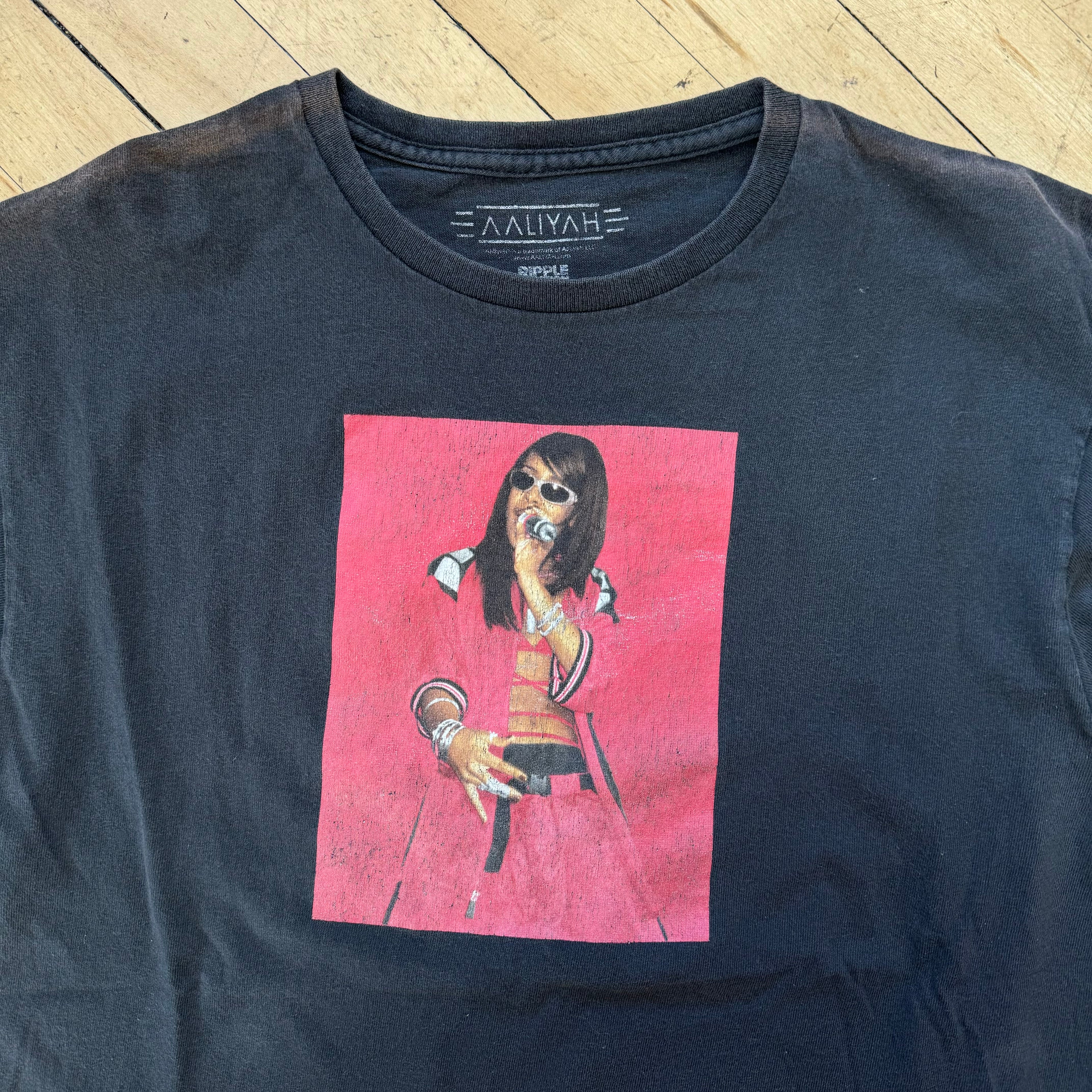 Faded Aaliyah Graphic T-shirt Sz L