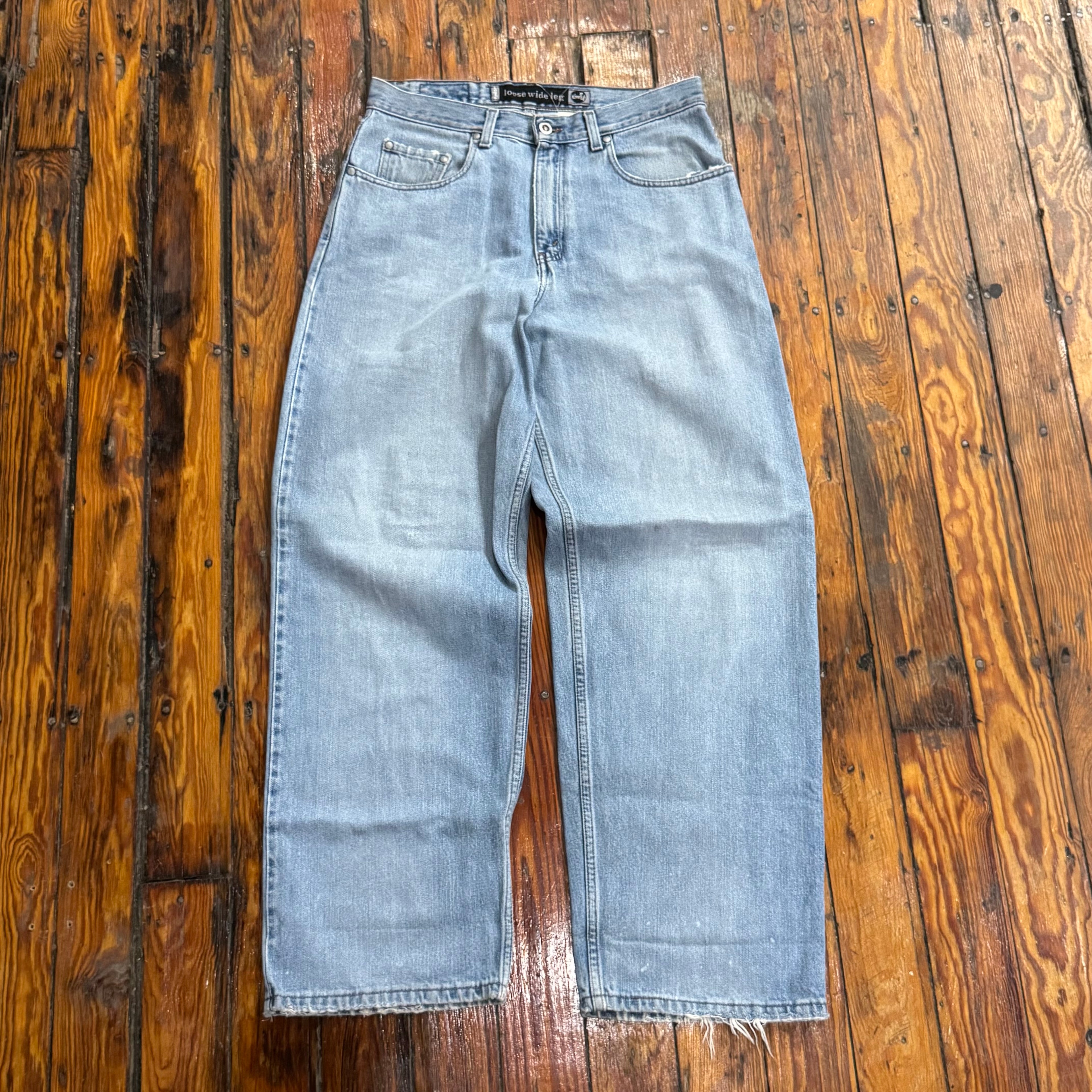 Vintage Levi’s SilverTab Wide Leg Denim Jeans Sz 32