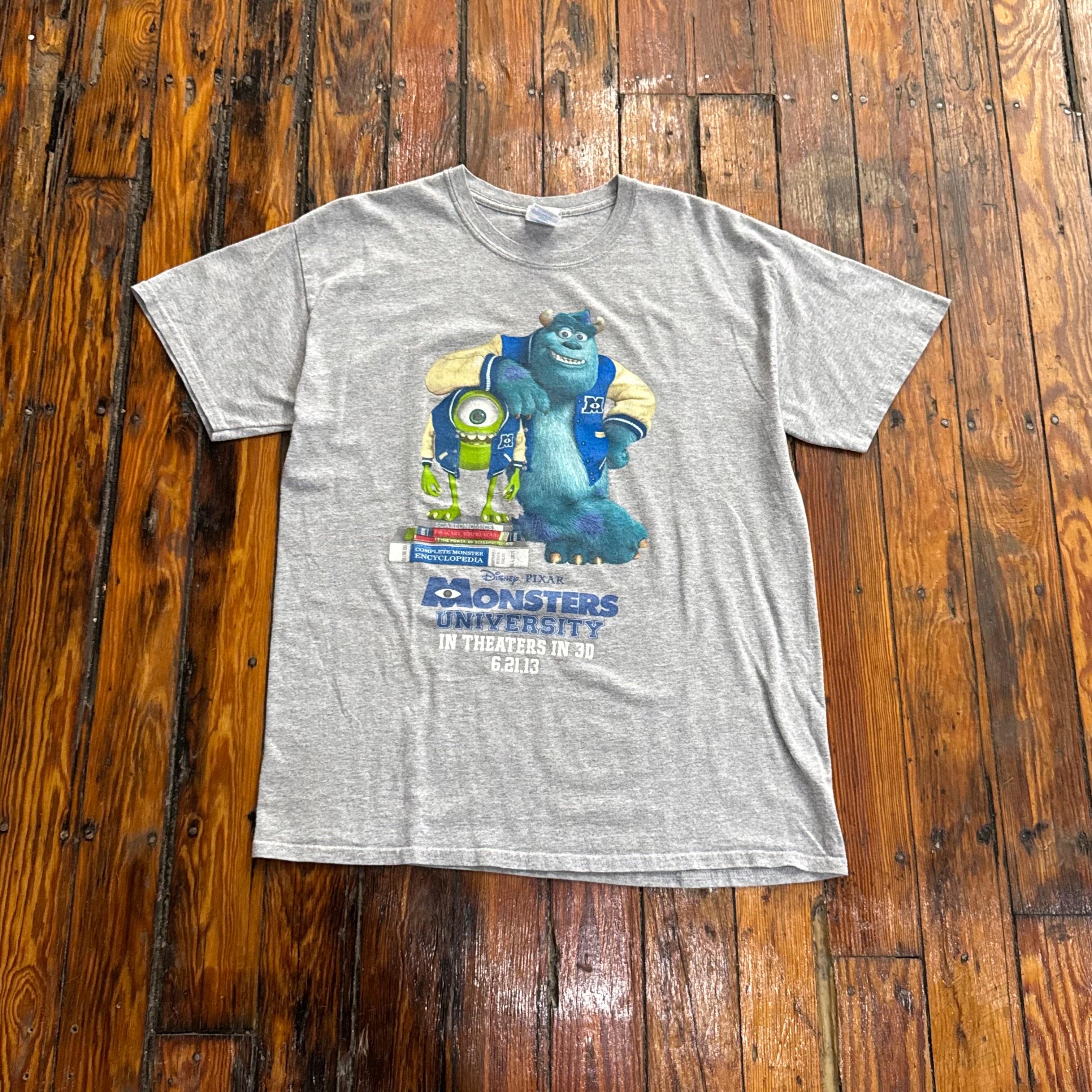 Y2K Monsters Ink Movie T-shirt Sz L
