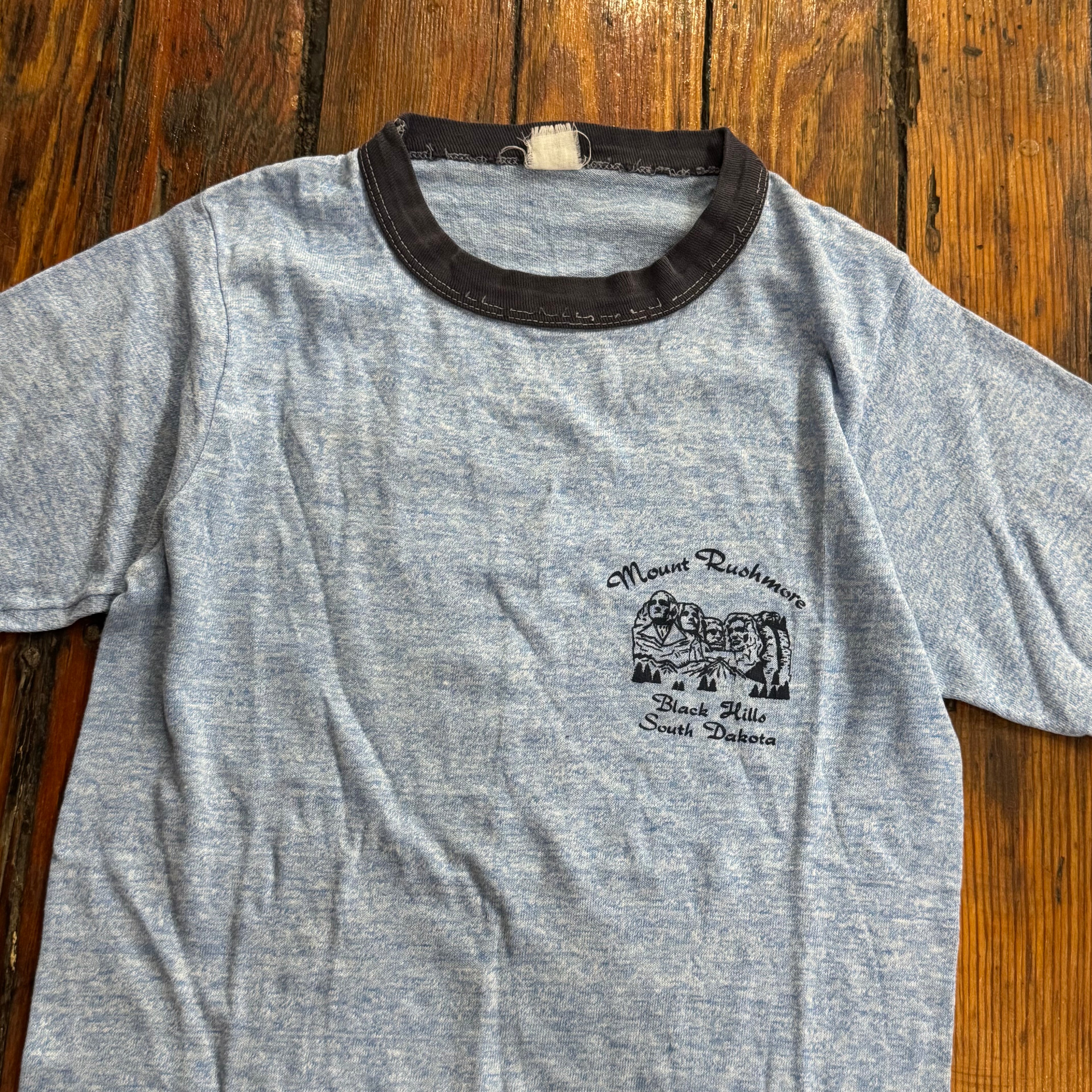 Vintage Mount Rushmore Black Hills T-shirt Sz S