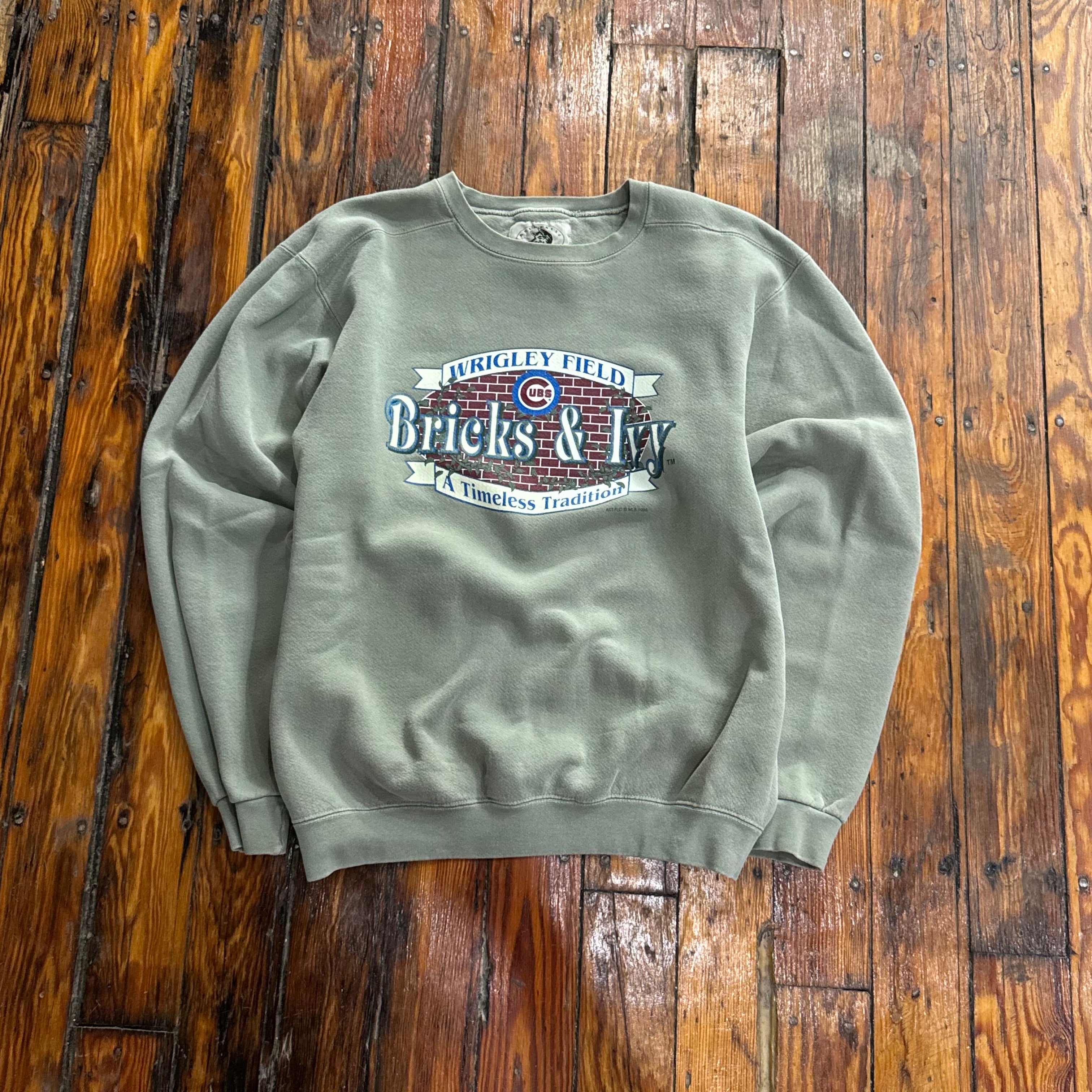 Vintage Chicago Cubs Wrigley Feild Crewneck Sz L