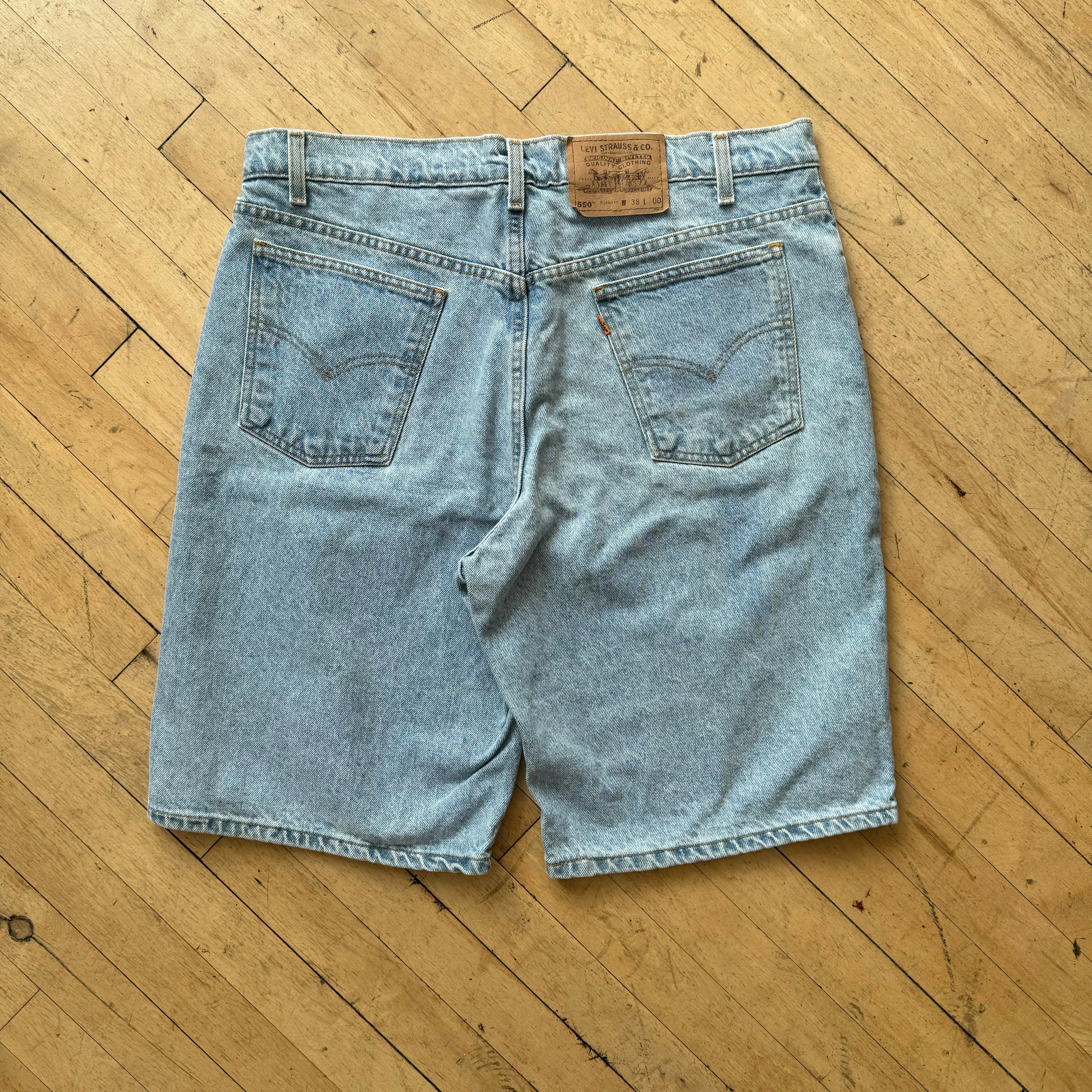 Vintage Levi Orange Tab Denim Jean Shorts Sz 38