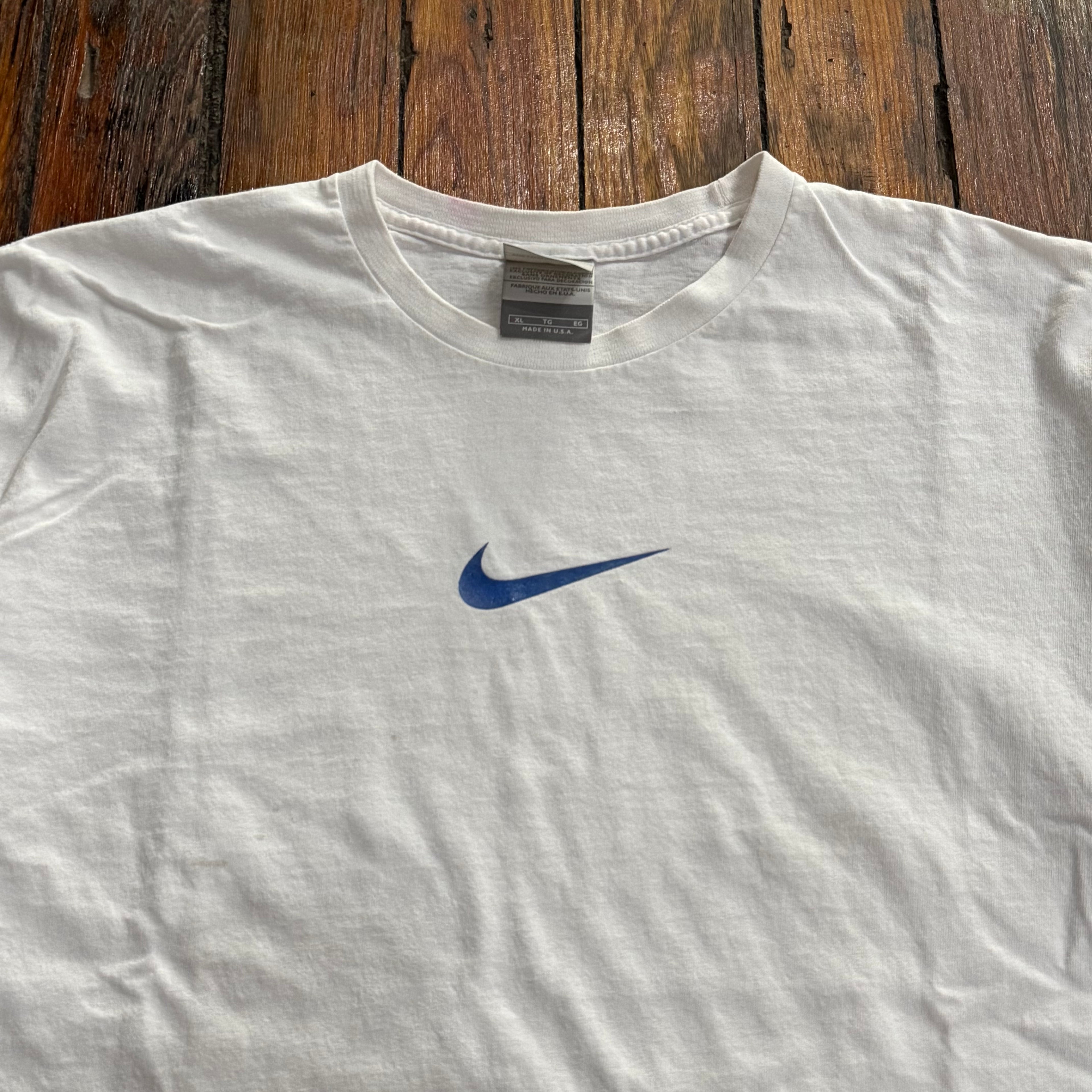Vintage Center Swoosh Nike T-shirt Sz XL