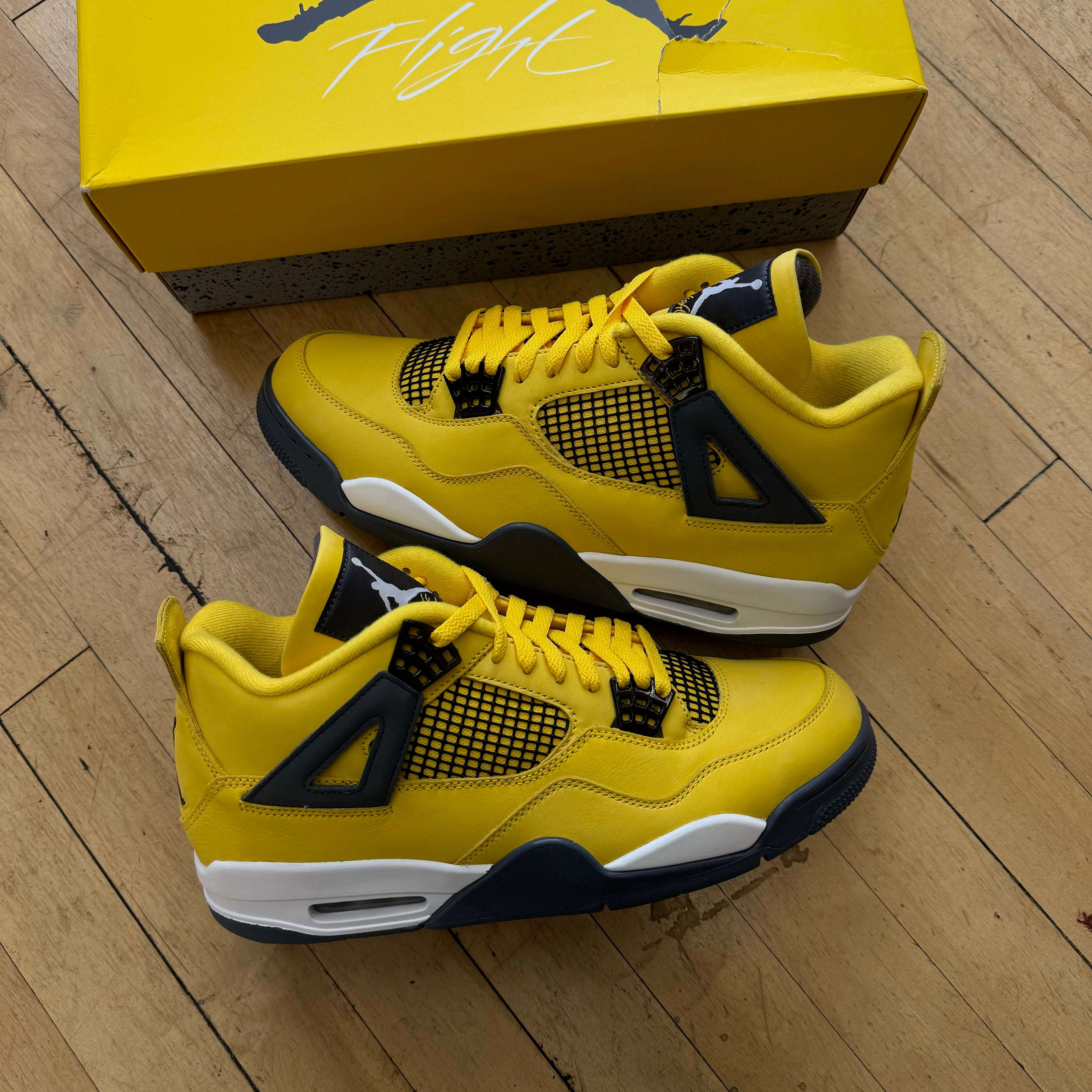 Jordan 4 Retro Lighting Sz 11.5 (DS)