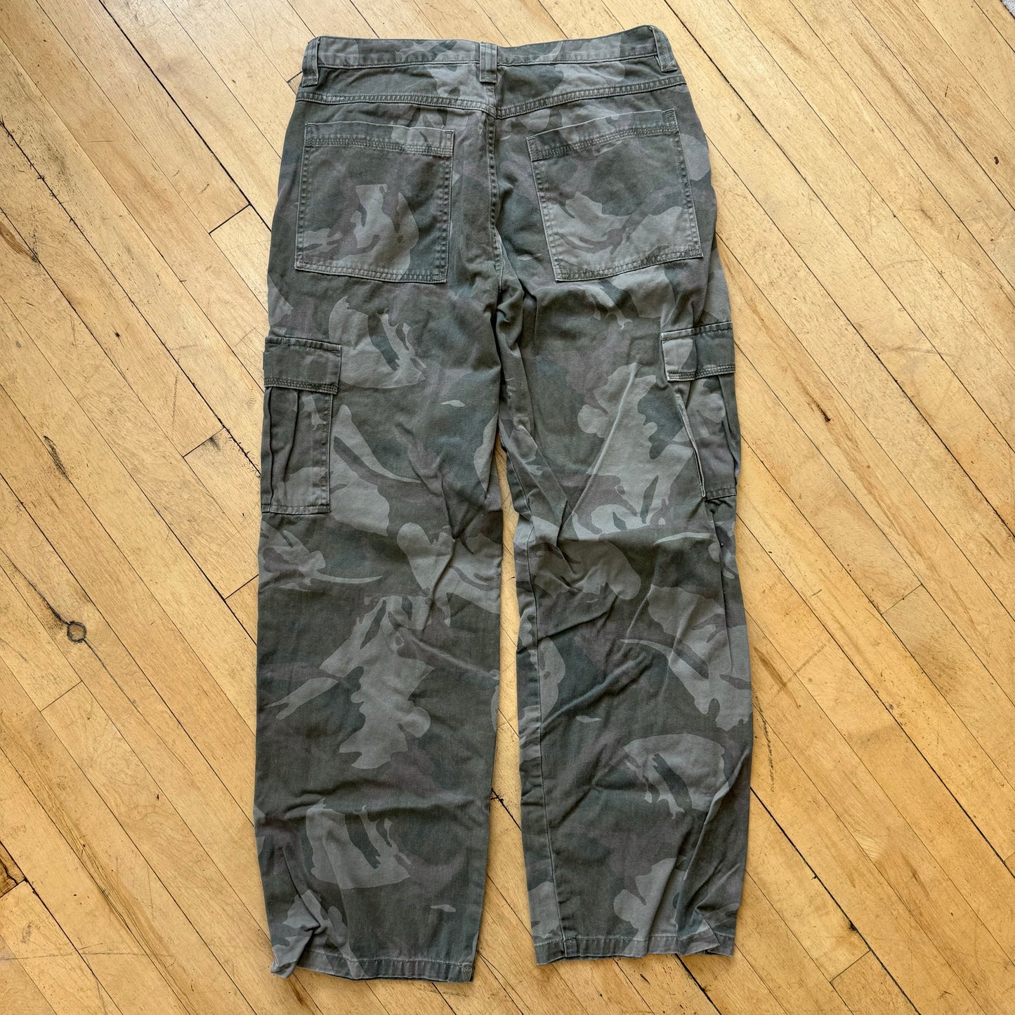 Vintage Wrangler Cargo Camo Kahki Pants Sz 32x32