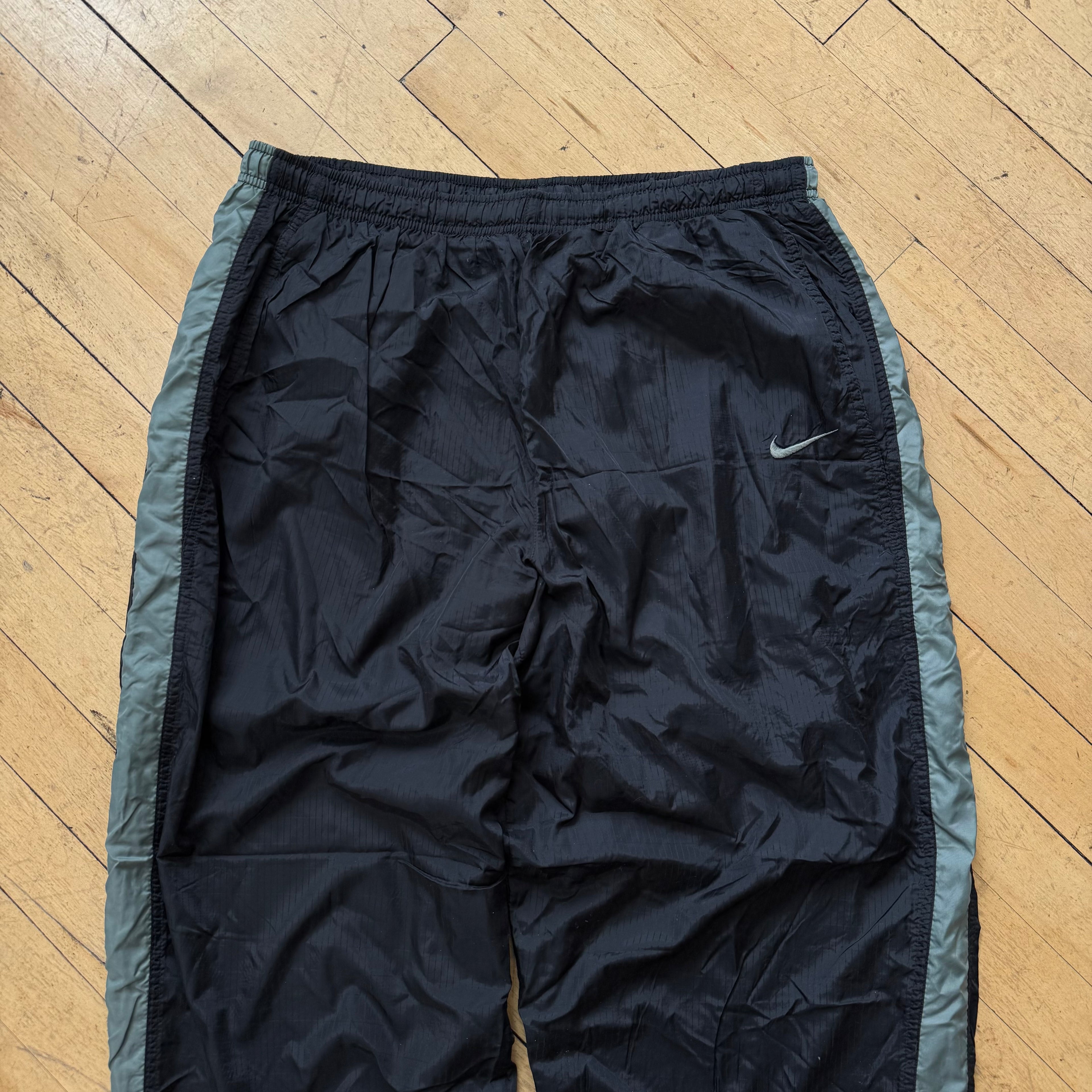 Vintage Nike Striped TrackPants Sz L