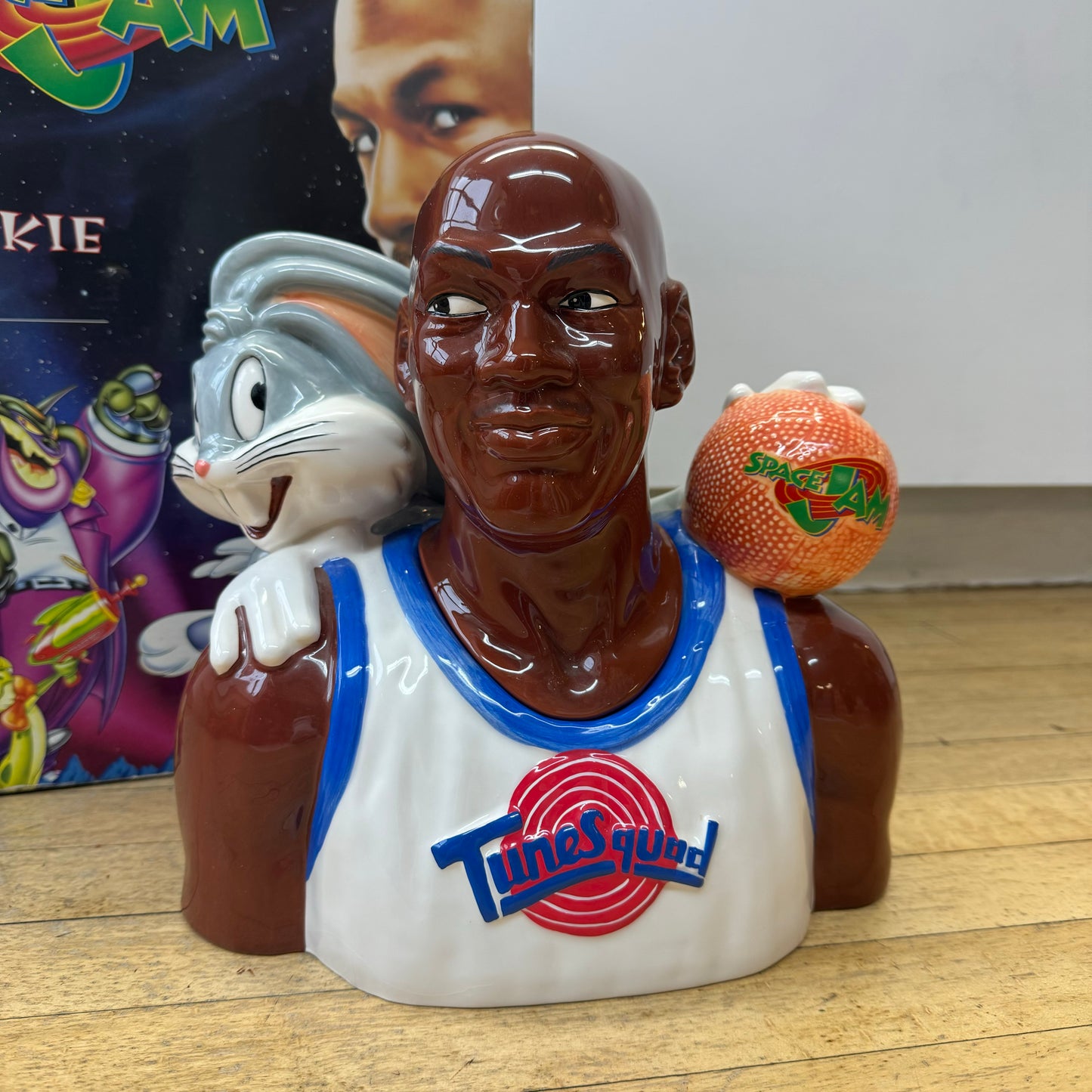 Vintage 1996 SpaceJam Ceramic Cookie Jar (Brand New)