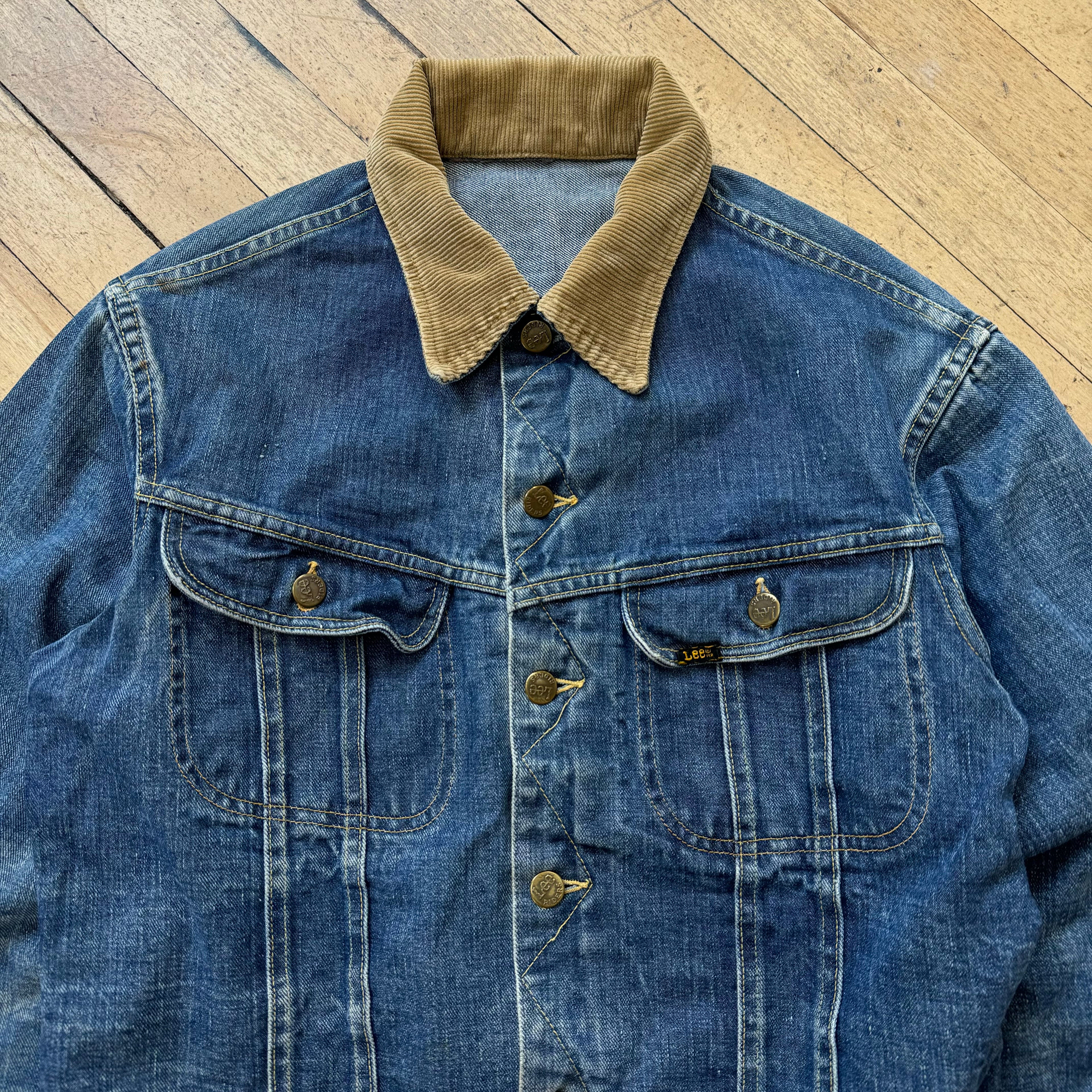 Vintage Lee Denim Jean Jacket Sz   XS