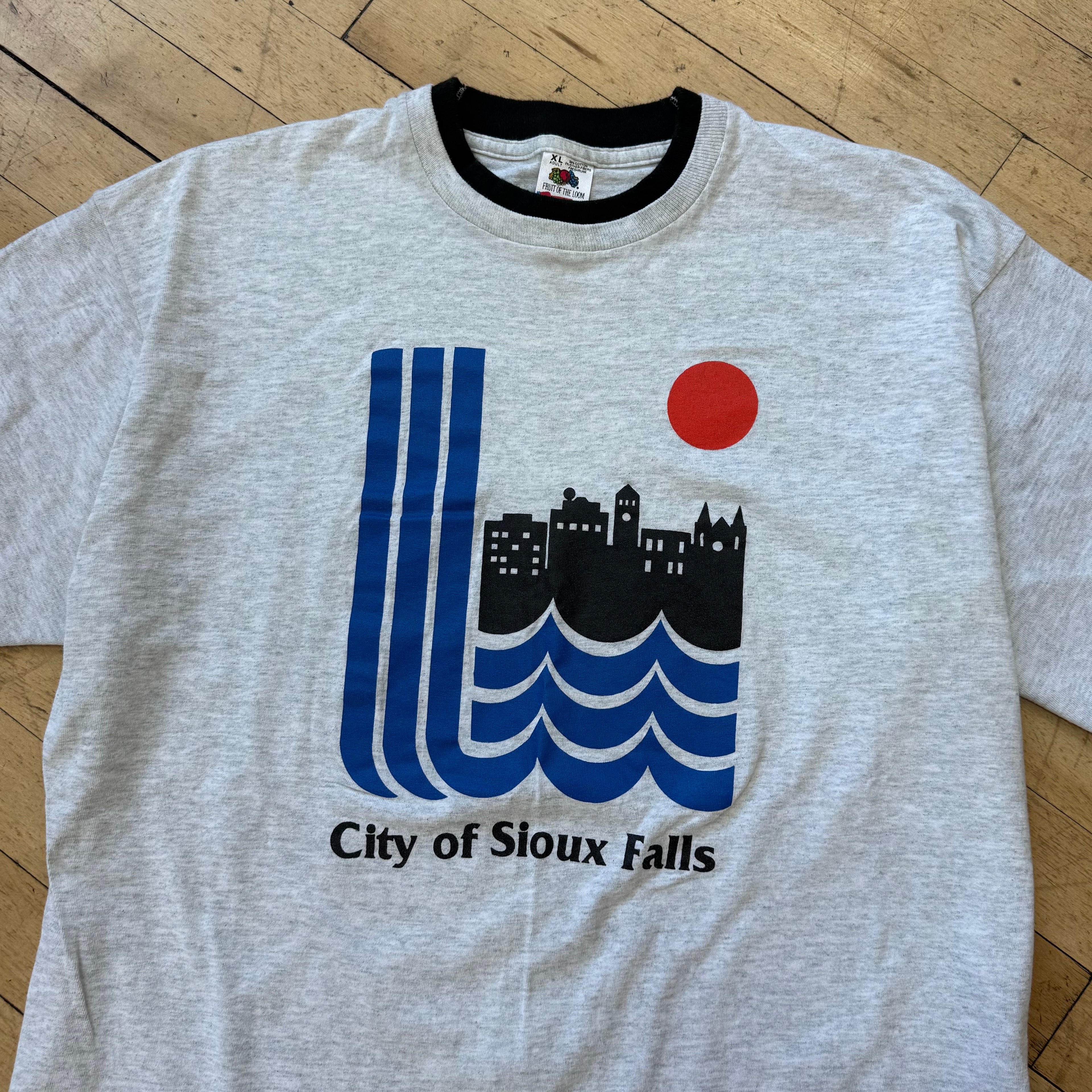 Vintage City Of Sioux Falls T-shirt Sz XL