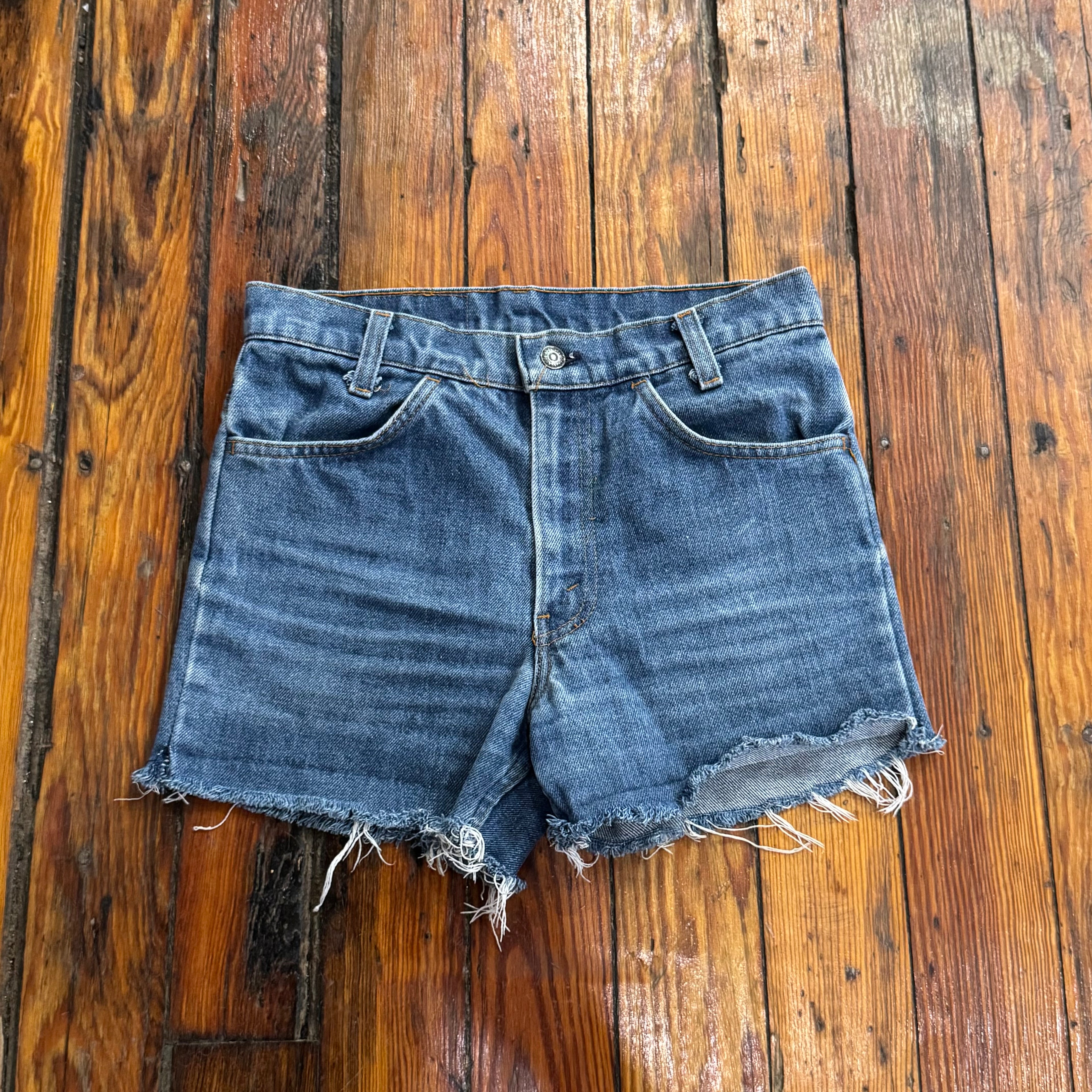 Vintage Levi’s Orange Tab Denim Jean Shorts Sz 6