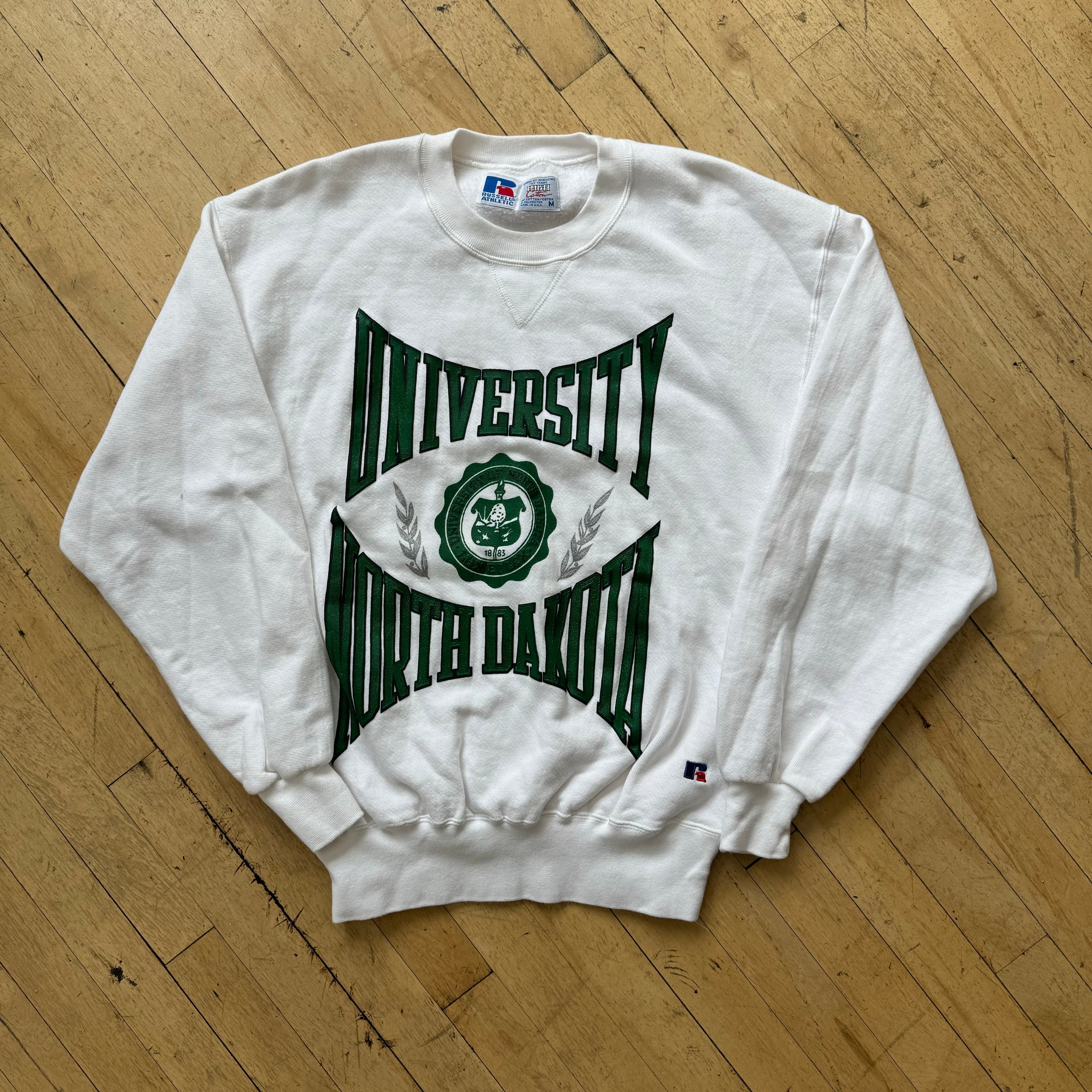 Vintage University Of North Dakota CrewNeck Sz M