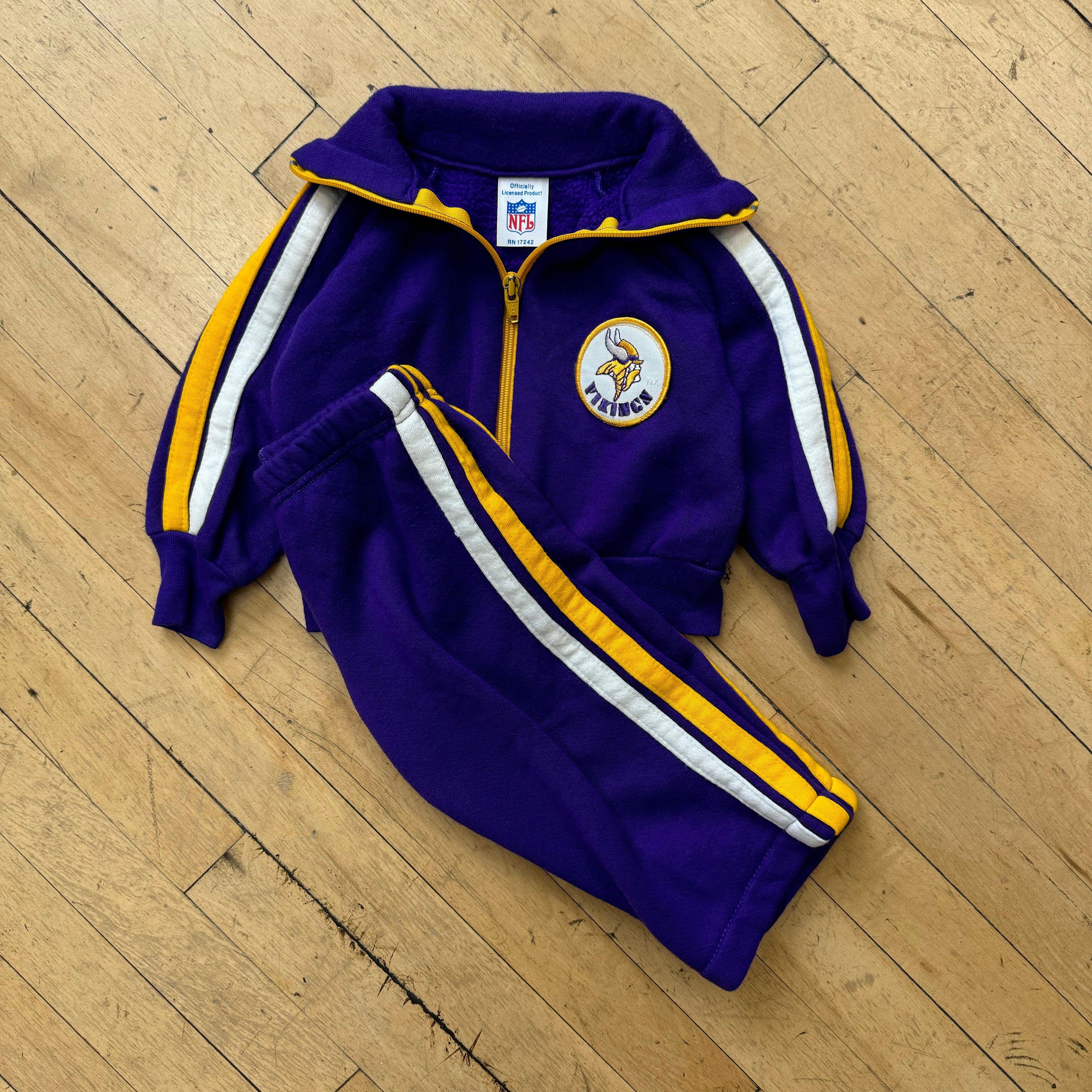 Vintage Minnesota Vikings Two piece Set Sz 18 MTHS