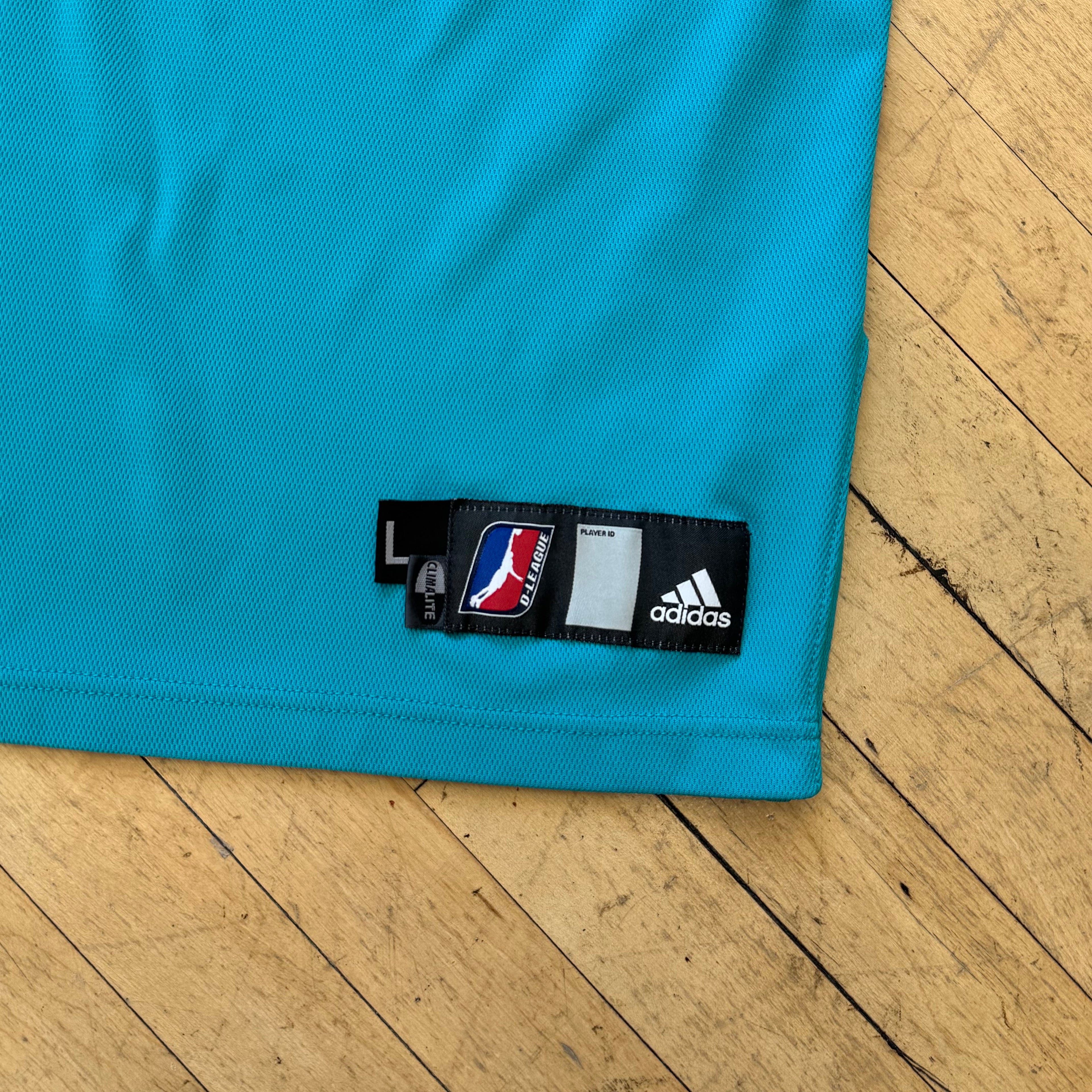 Vintage Adidas Sky Force WarmUp T-shirt Sz L