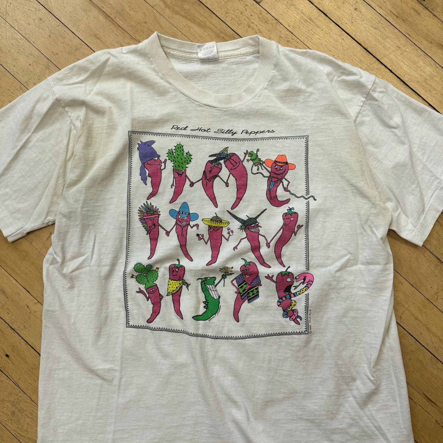 Vintage Hot Silly Peppers T-shirt Sz L