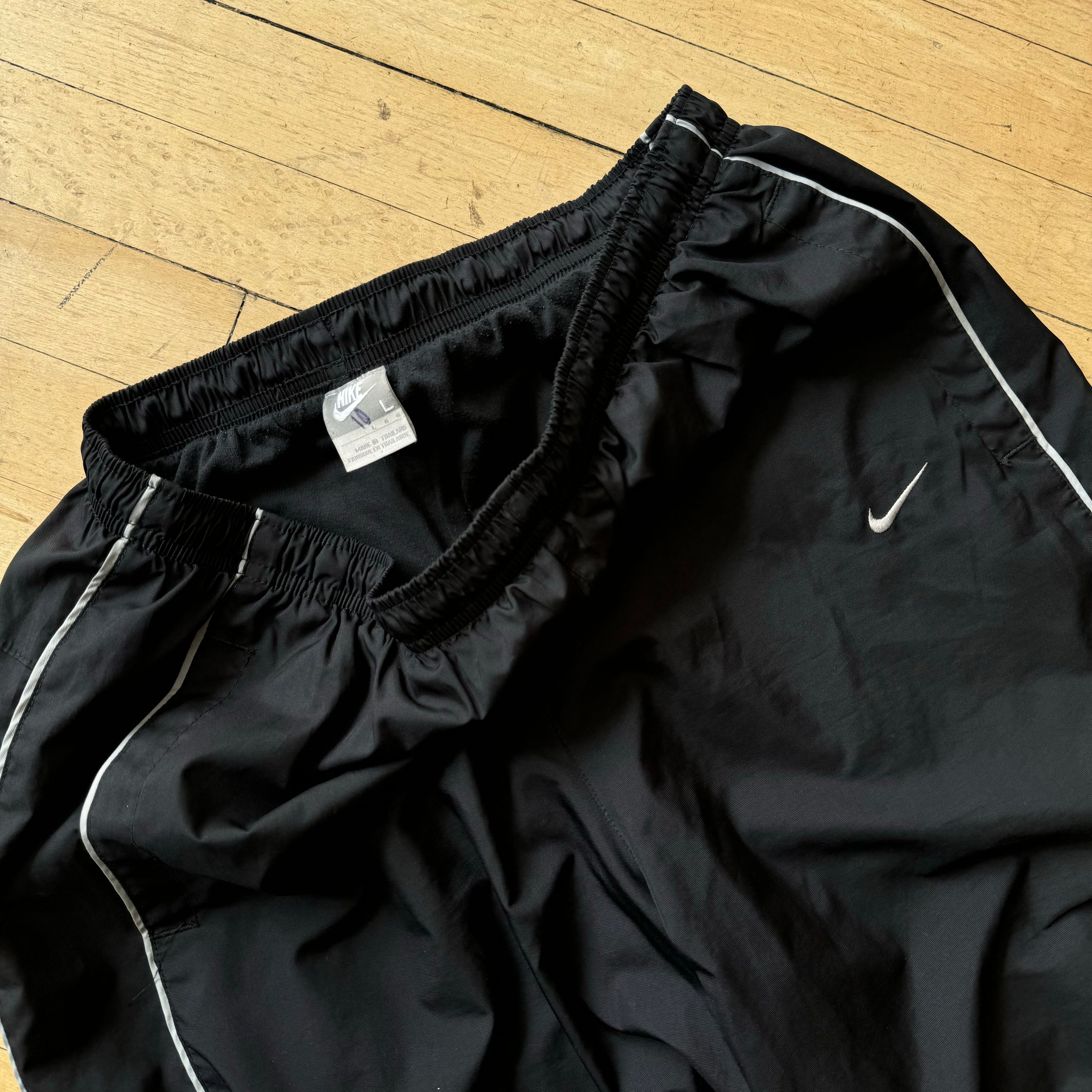 Vintage Striped Nike TrackPants Sz L