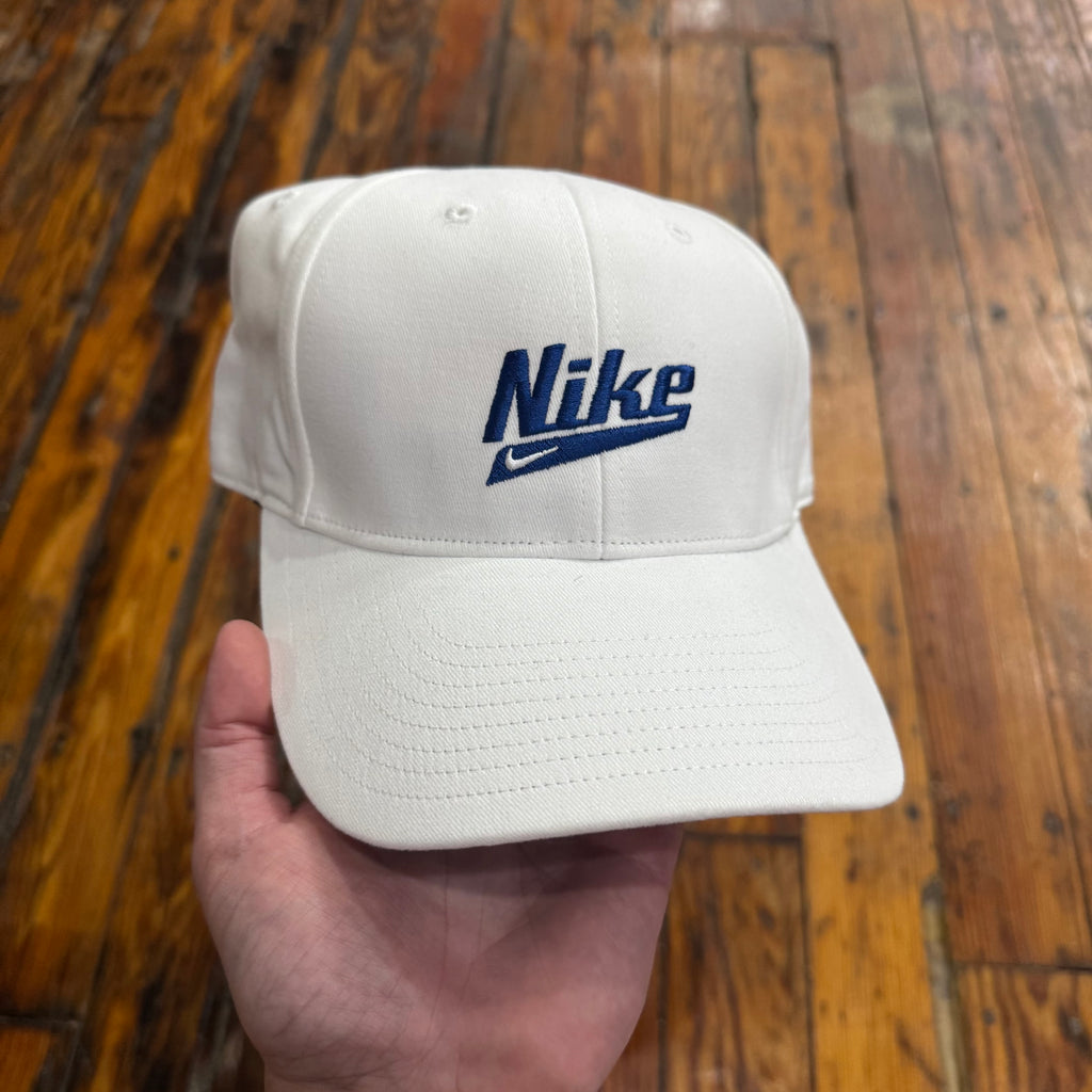 00s Nike StrapBack Hat (NEW)