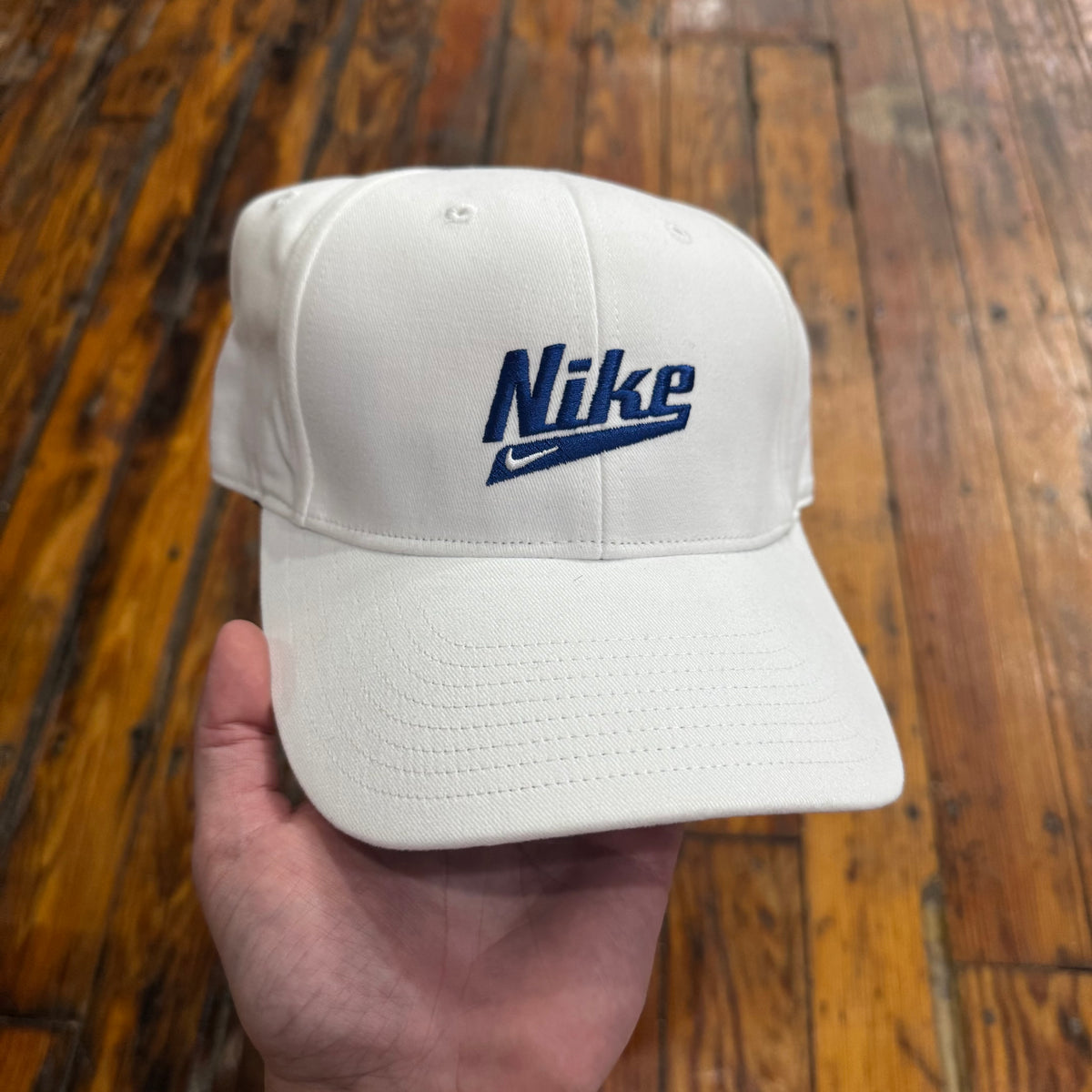 00s Nike StrapBack Hat (NEW)