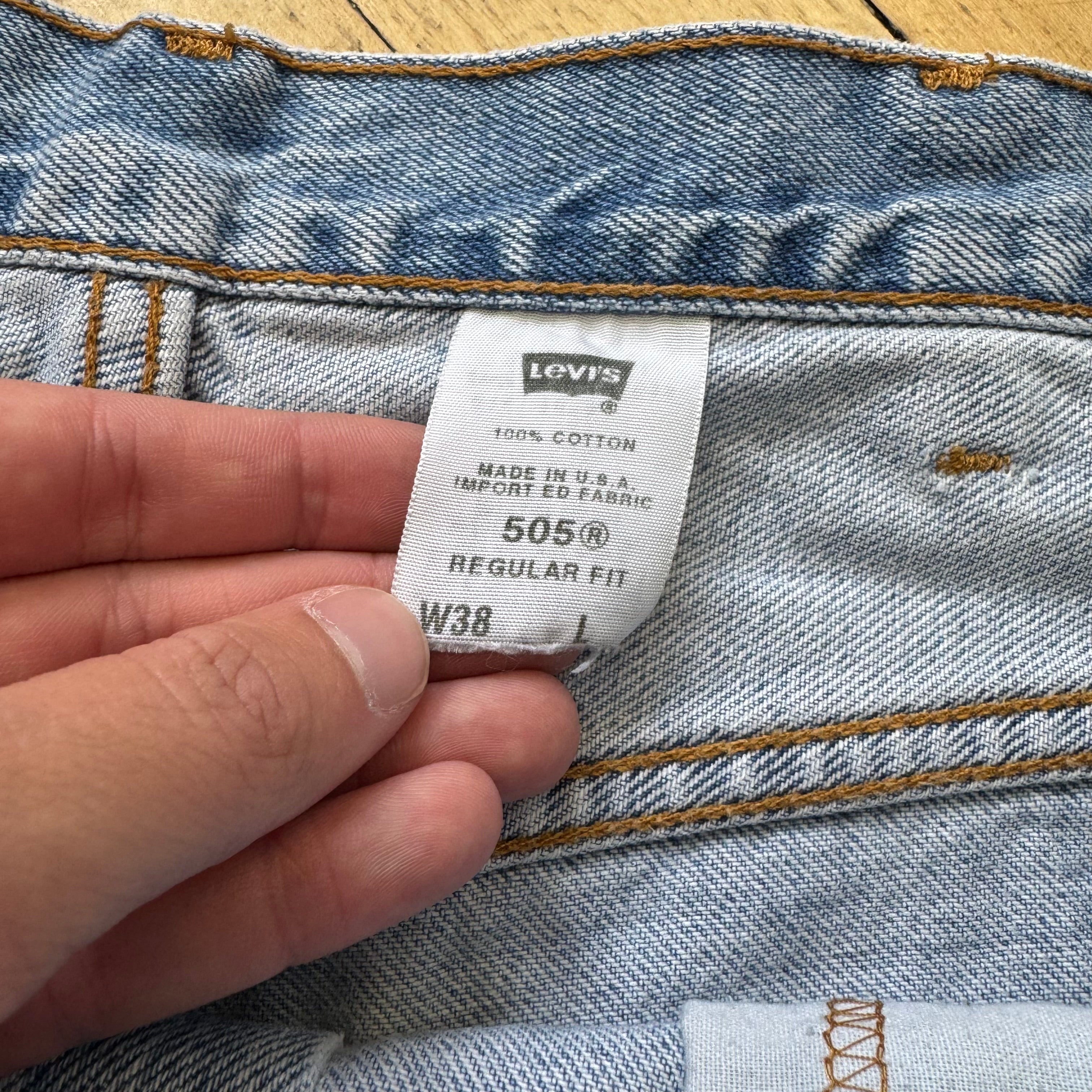 Vintage Levi 505 Denim Jean Shorts Sz 38