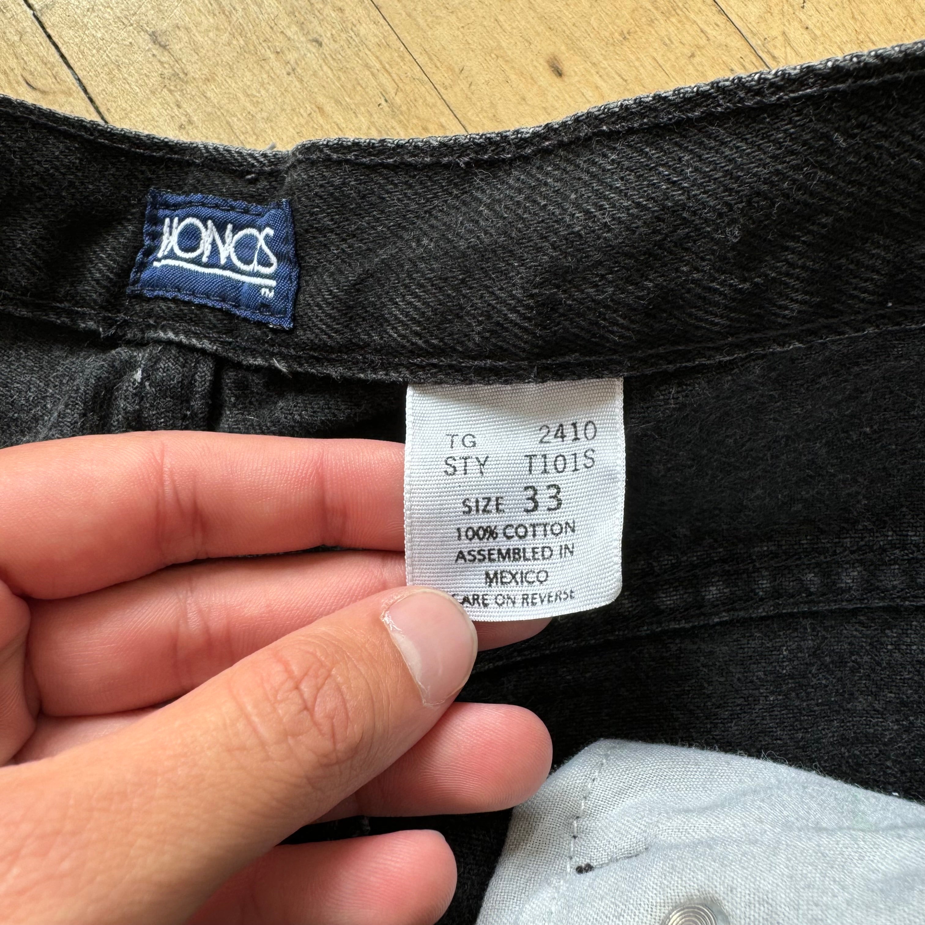 Vintage Honors Black Denim Jean Shorts Sz 33