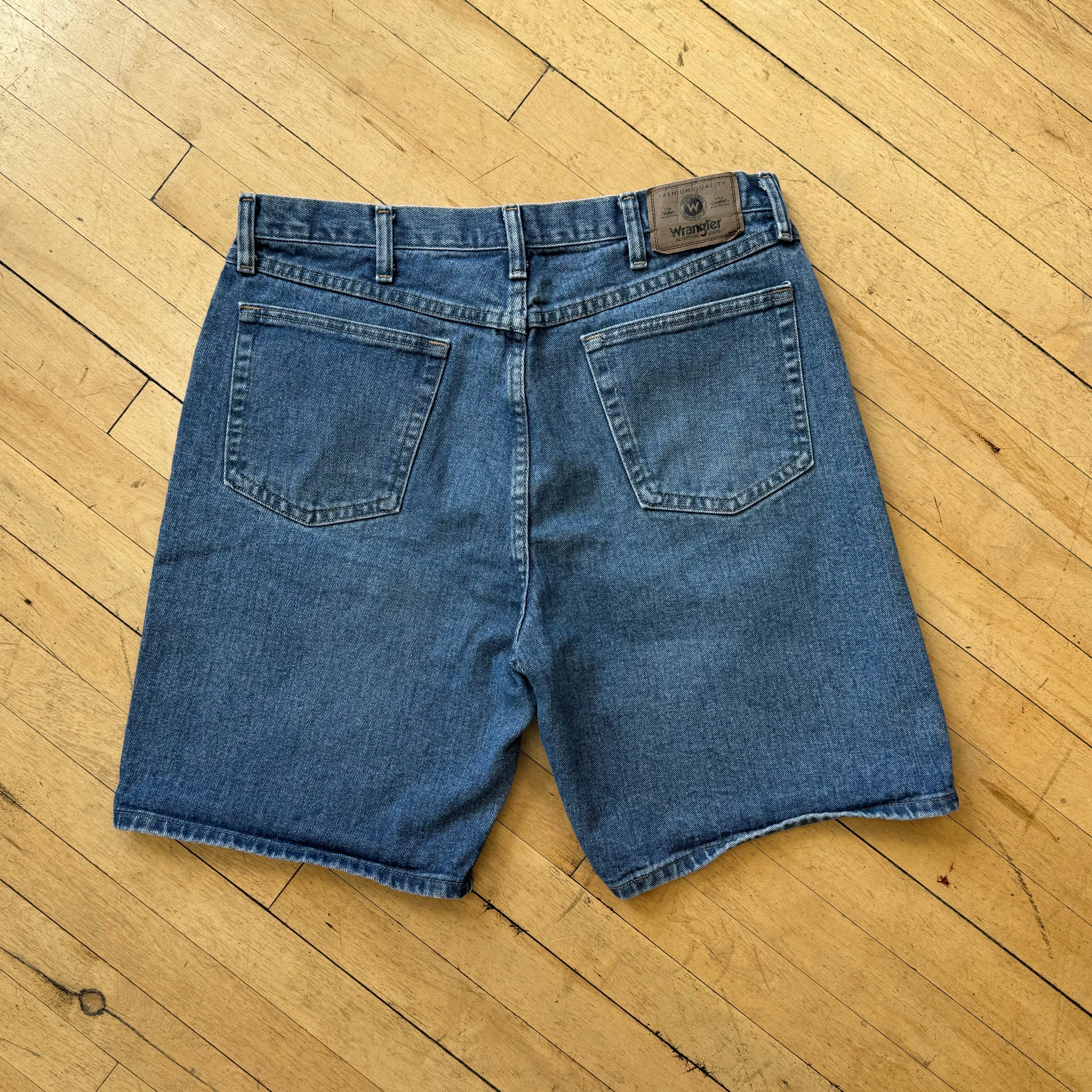 Vintage Wrangler Denim Jean Shorts Sz 36