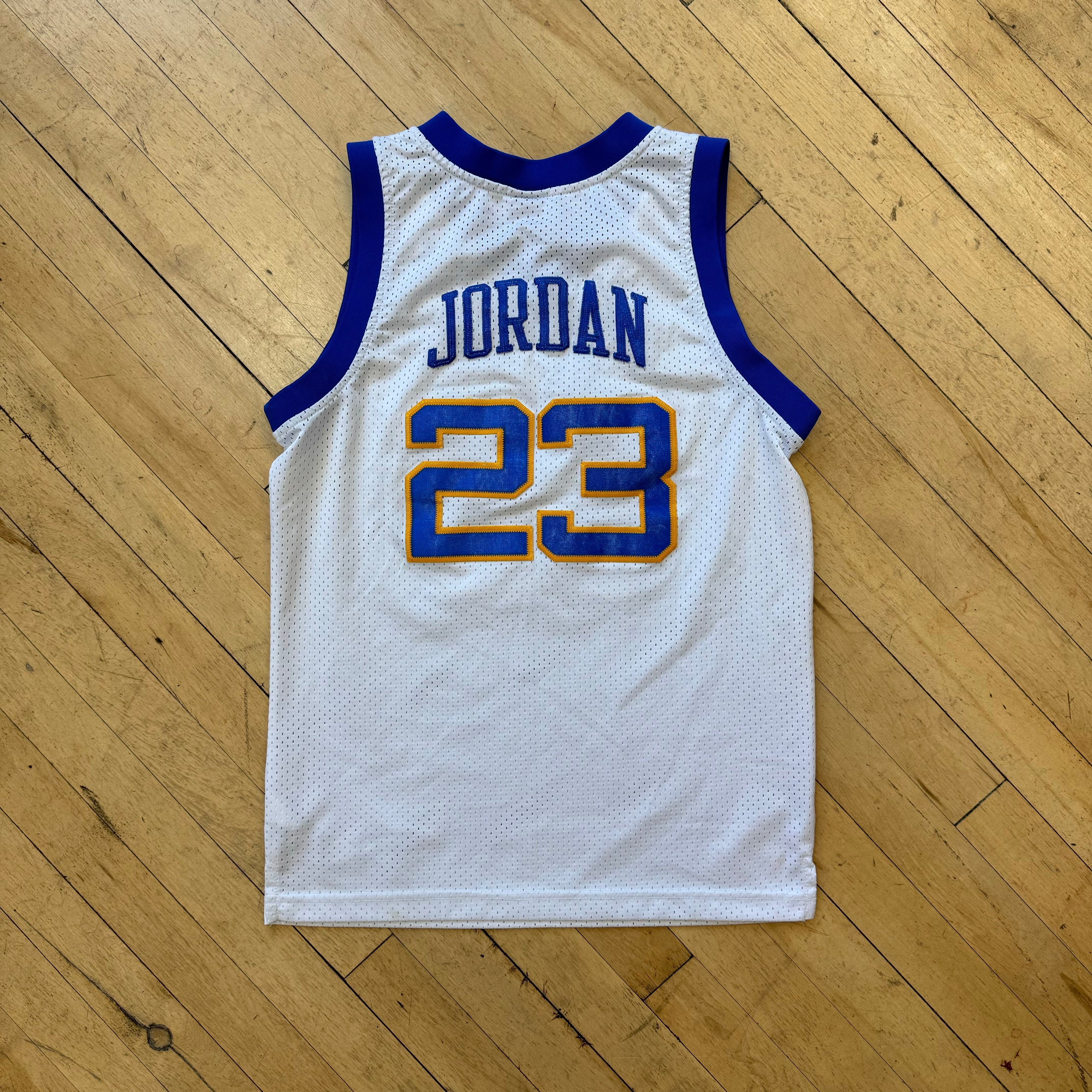 Vintage Micheal Jordan Laney Jersey Sz YTH M