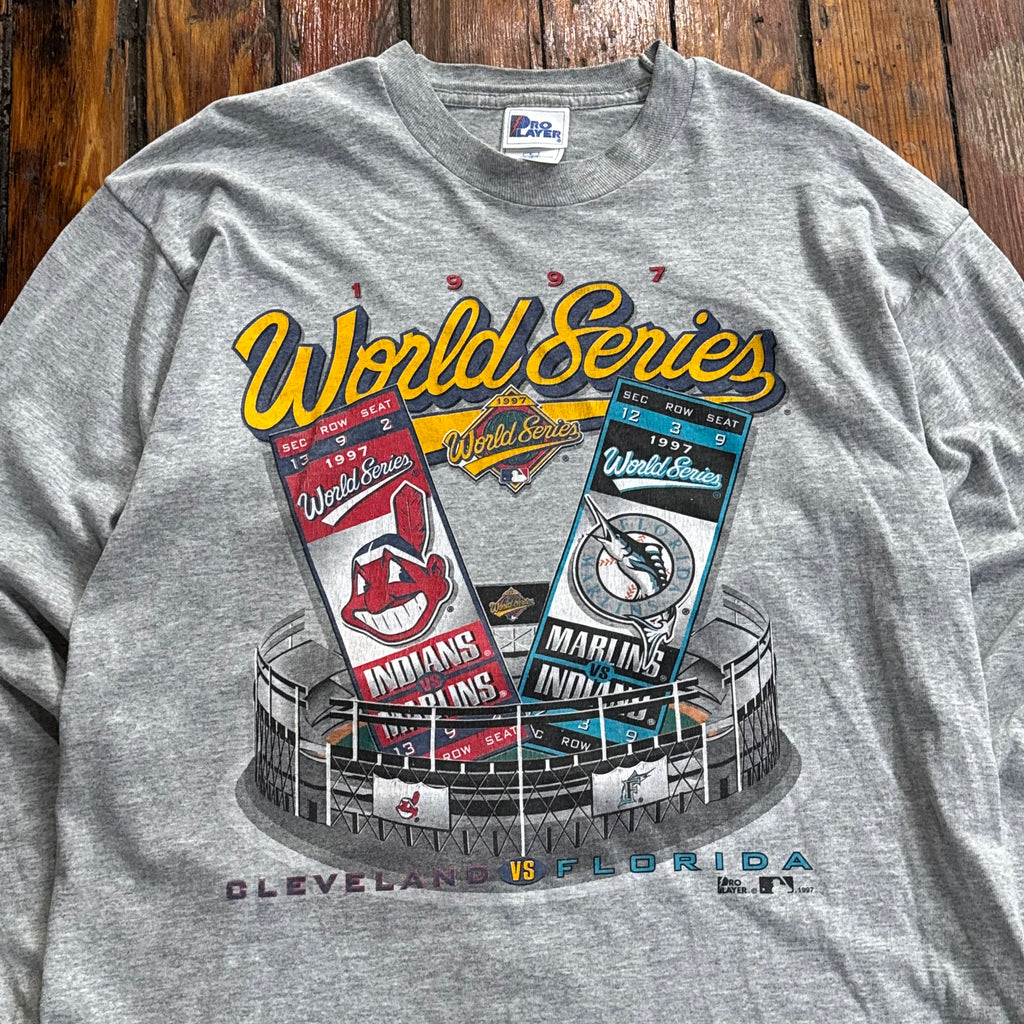 Vintage World Series Marlins Vs. Indians T-shirt Sz L