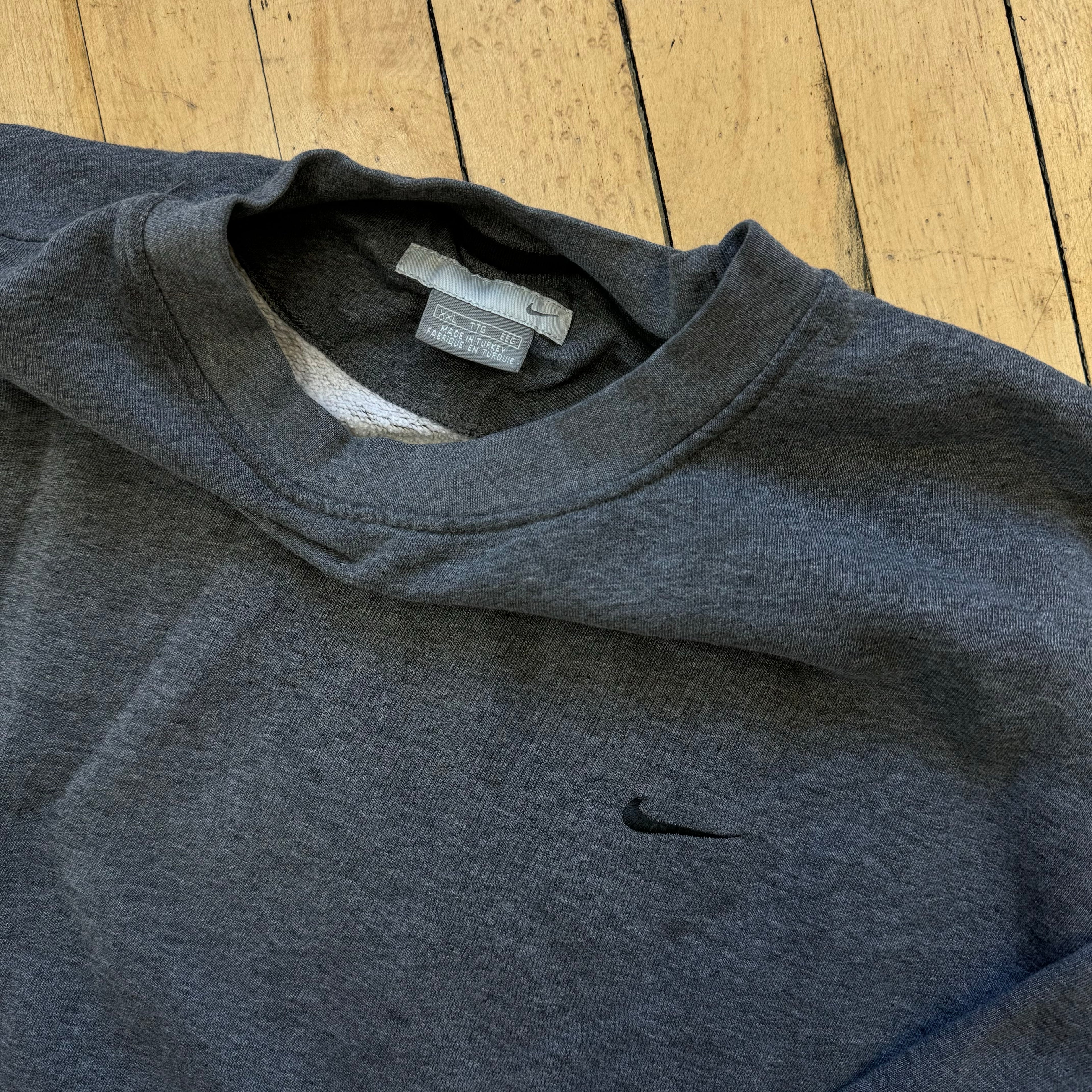 Vintage Simple Swoosh Nike CrewNeck Sz M