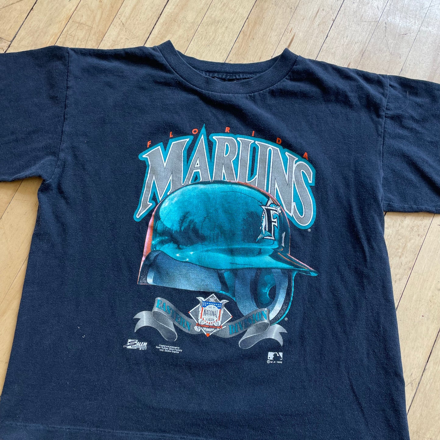 1992 Marlins Helmet Graphic T-shirt Sz YTH L