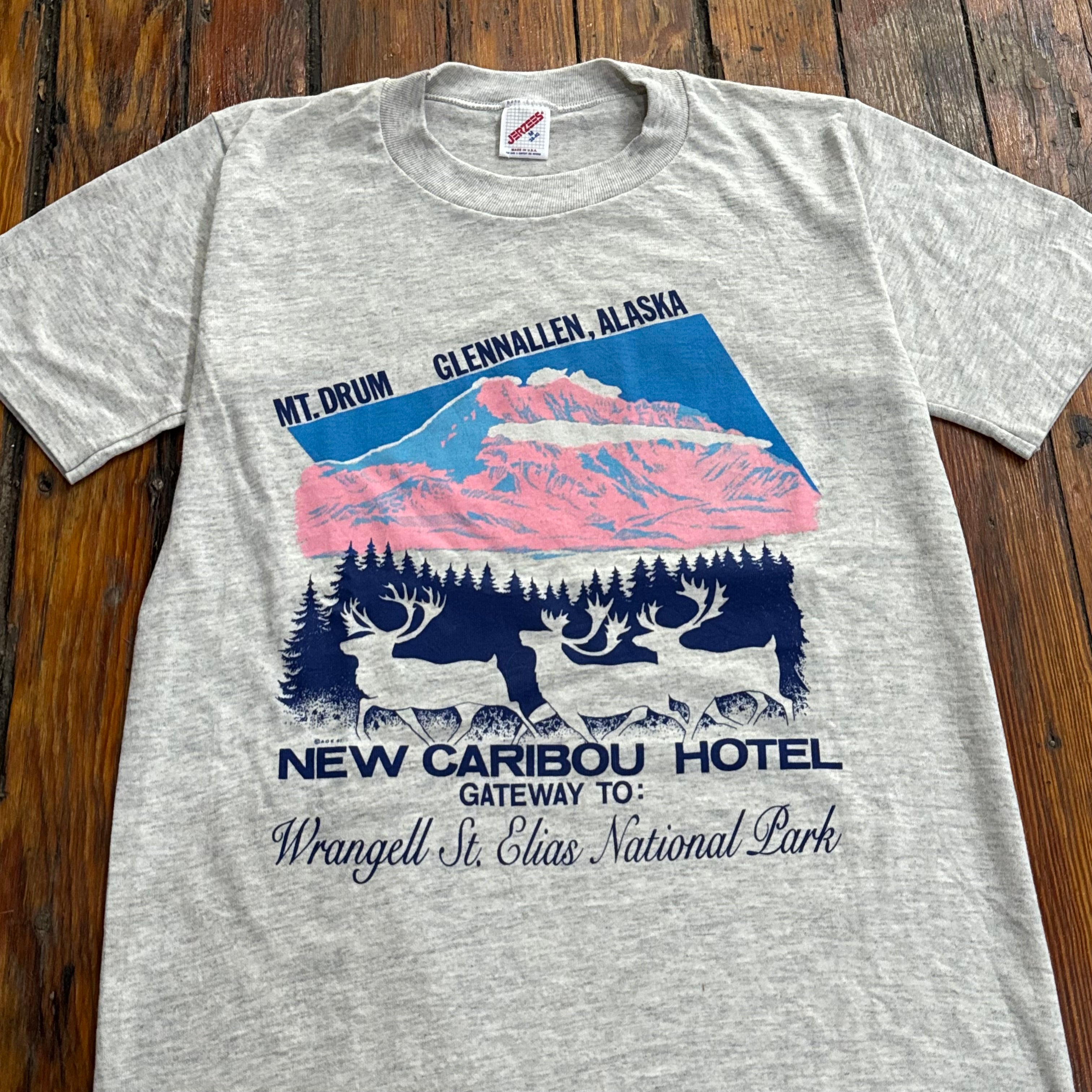 Vintage New Caribou Hotel T-shirt Sz M