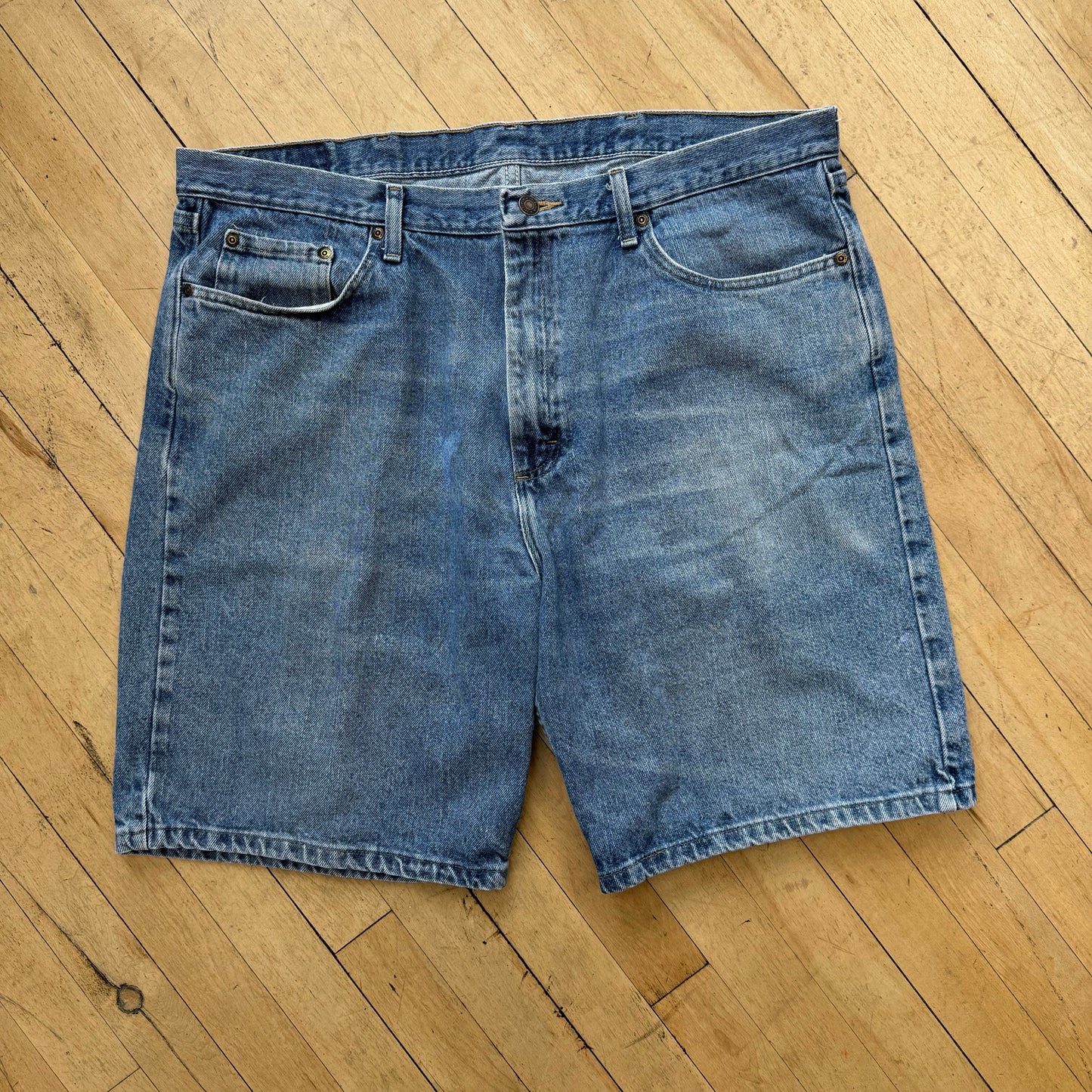 Vintage Wrangler Denim Jean shorts Sz 40