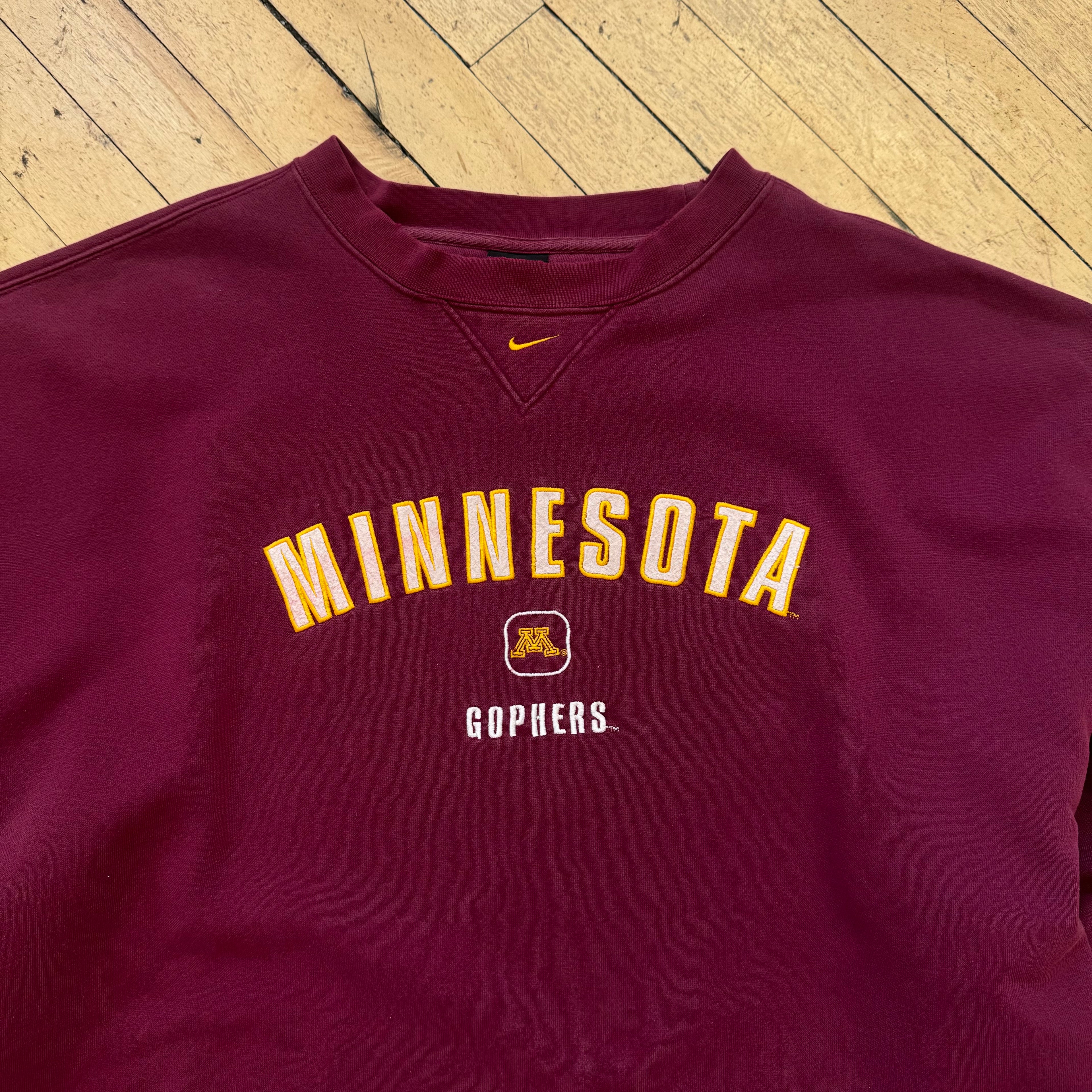 Vintage Center Swoosh Minnestoa Gophers Crewneck Sz XL