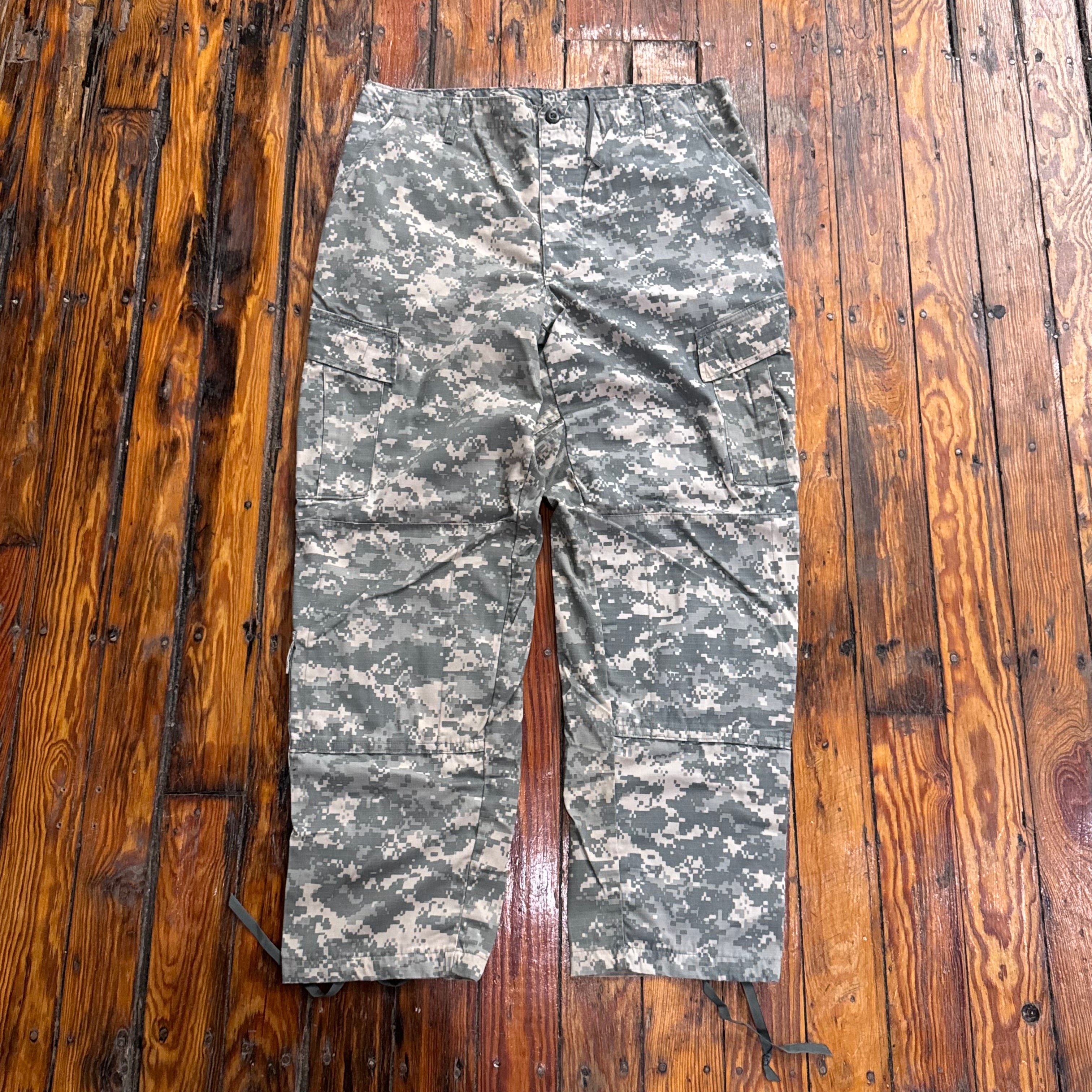 Vintage Digital army camo khaki Pants Sz 36