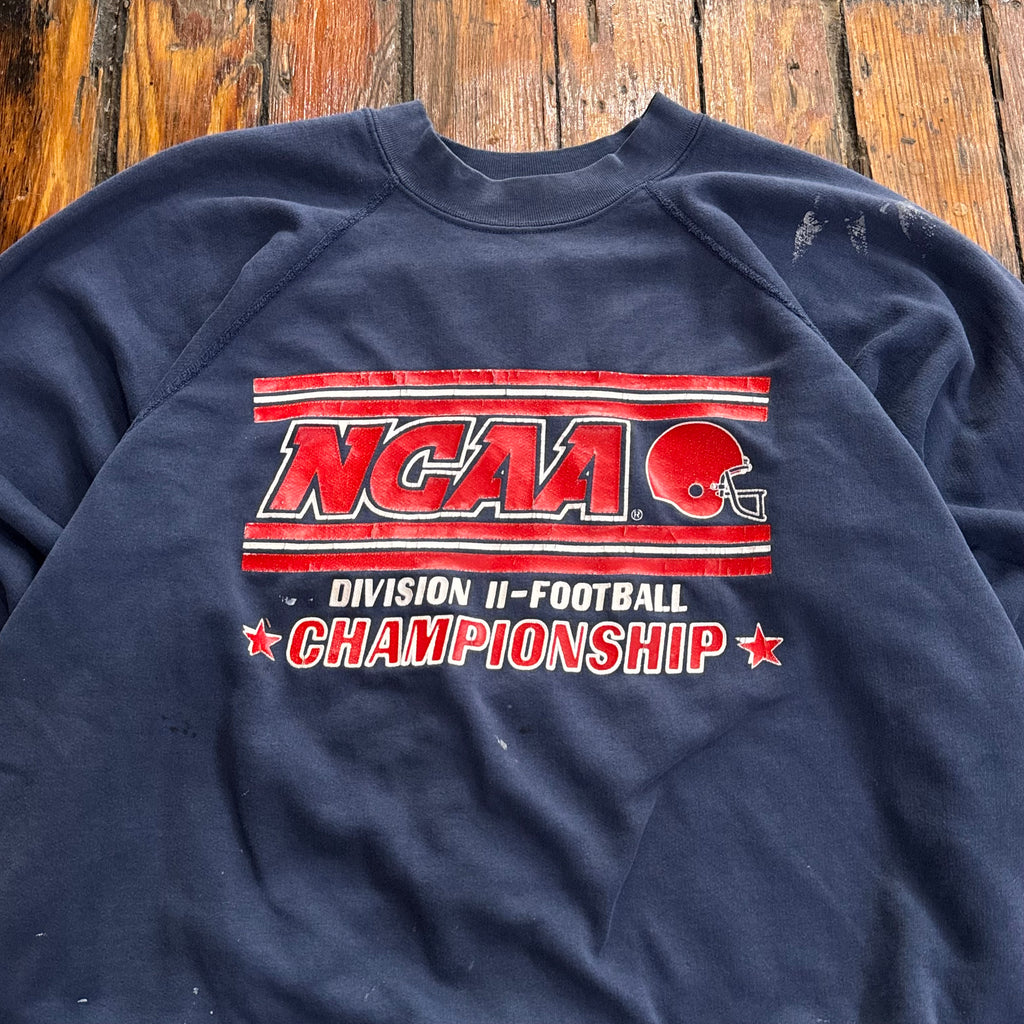Vintage NCAA Division II Championship CrewNeck Sz M