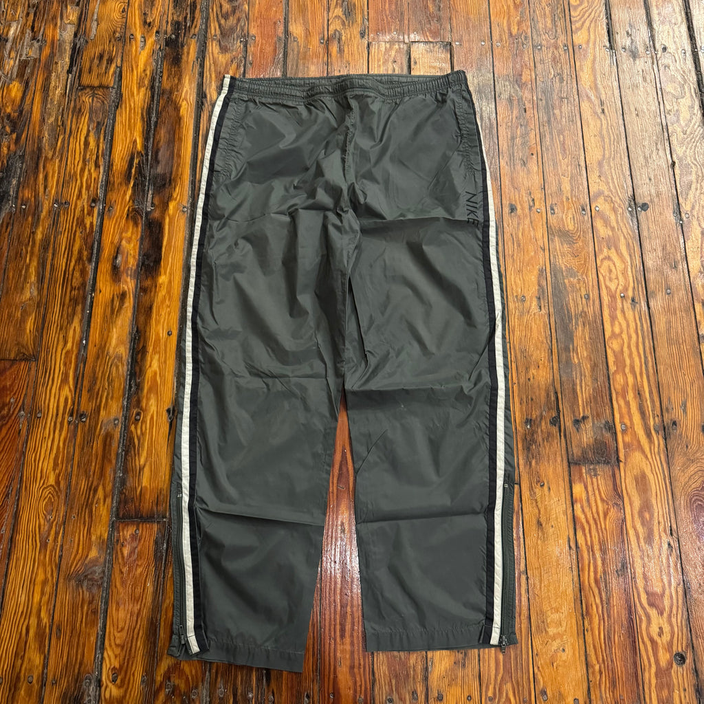 Vintage Olive Nike TrackPants Sz L