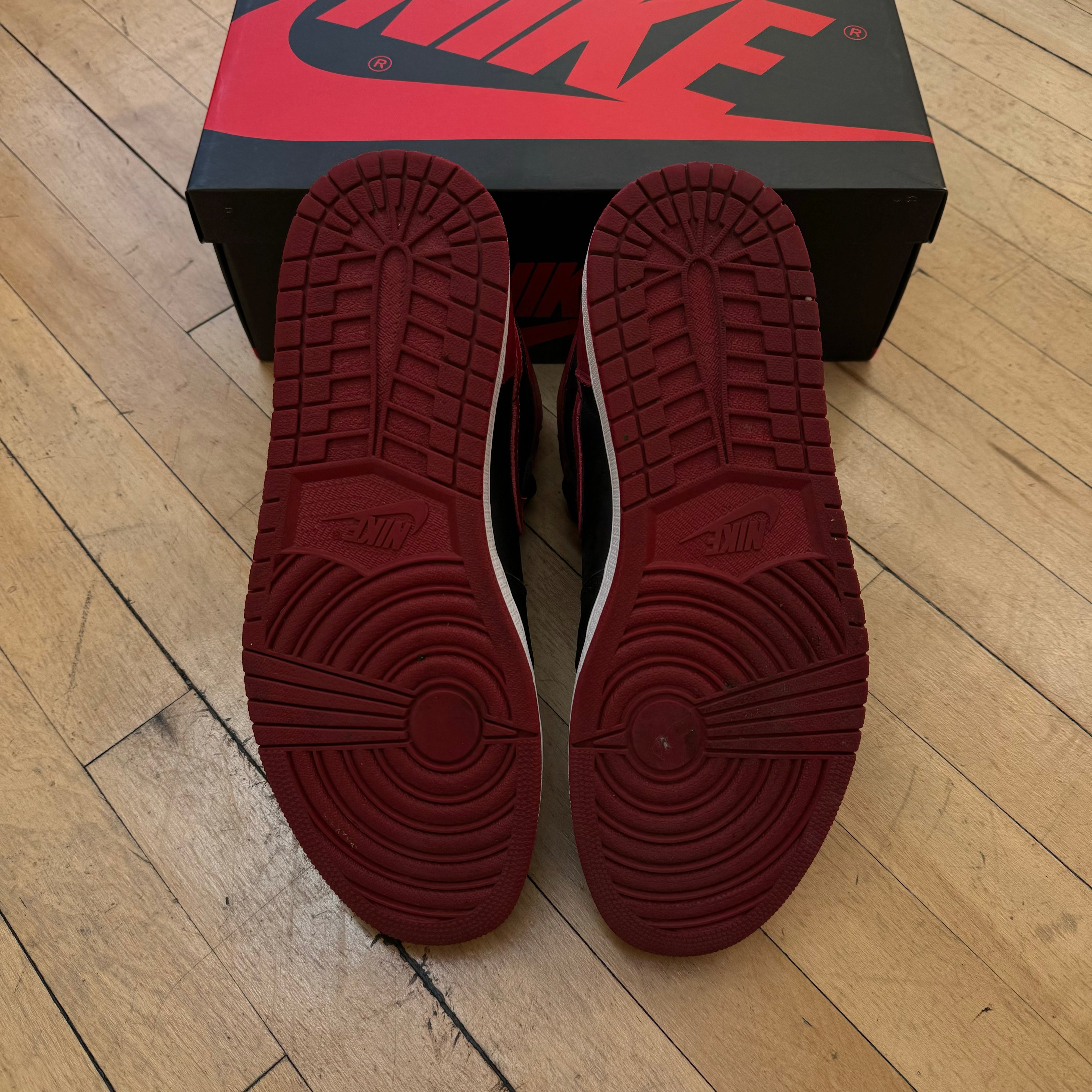 Jordan 1 Retro High Bred 2016 Sz 11 (Used)
