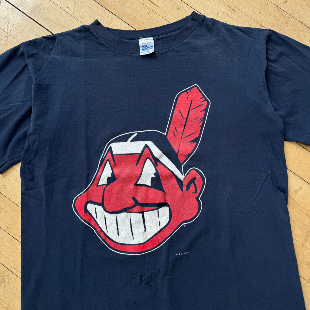 Vintage Thrashed Salem Cleveland Indians T-shirt Sz XL