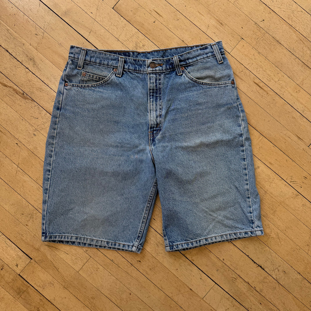 Vintage Levi 550 Denim Jean Shorts Sz 36
