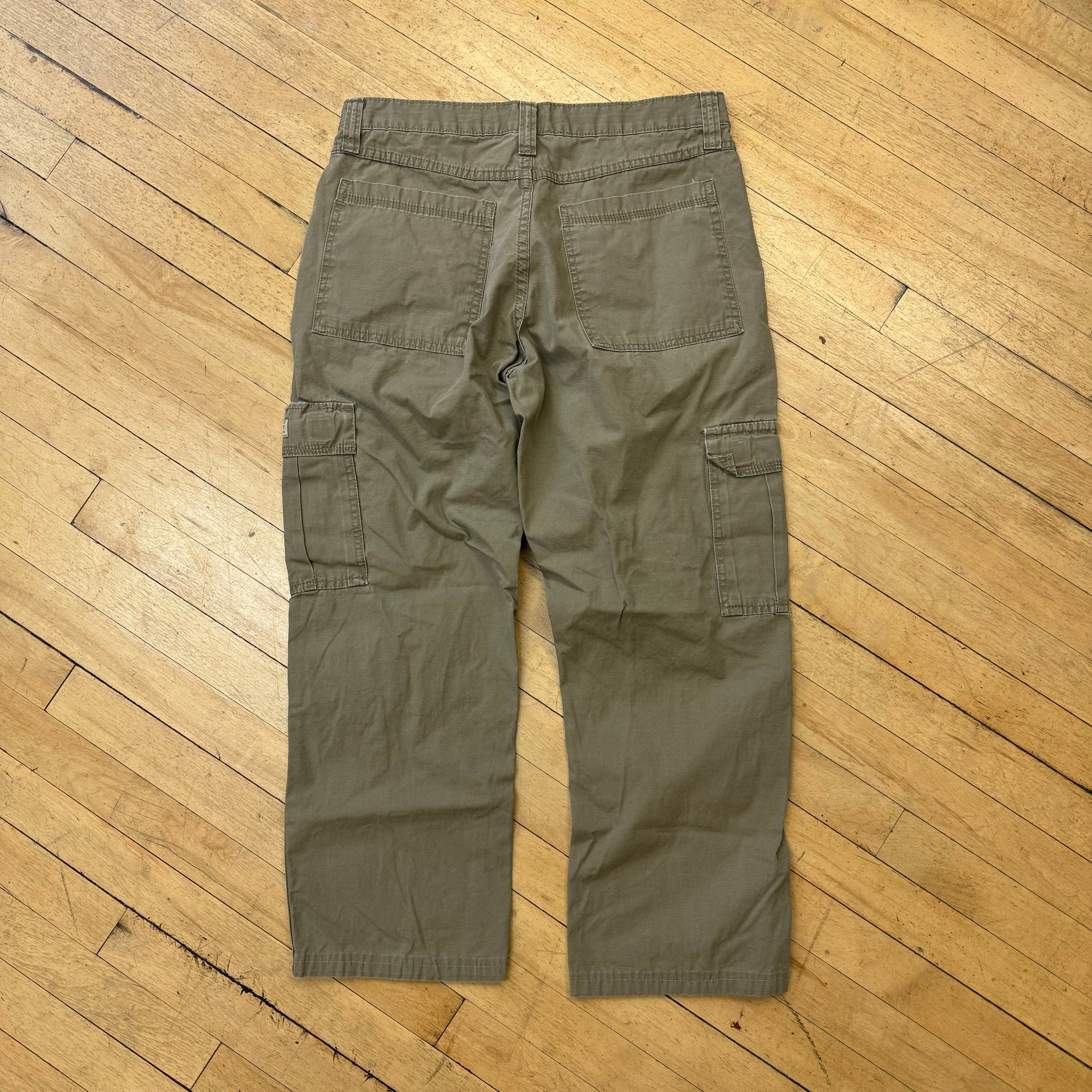 Vintage Wrangler Cargo Kahki pants Sz 32x30