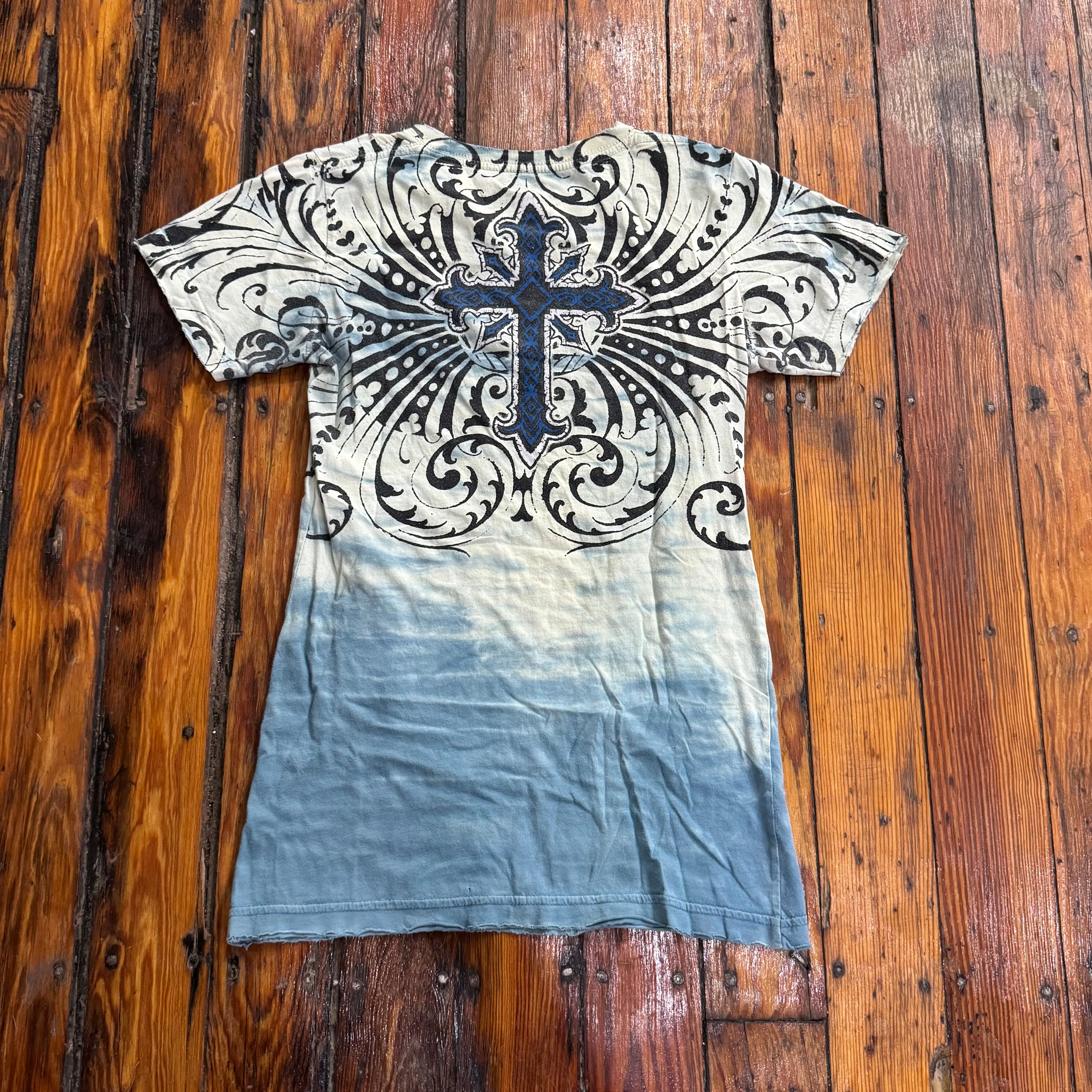 Y2K Sinful Heart & Cross T-shirt Sz M