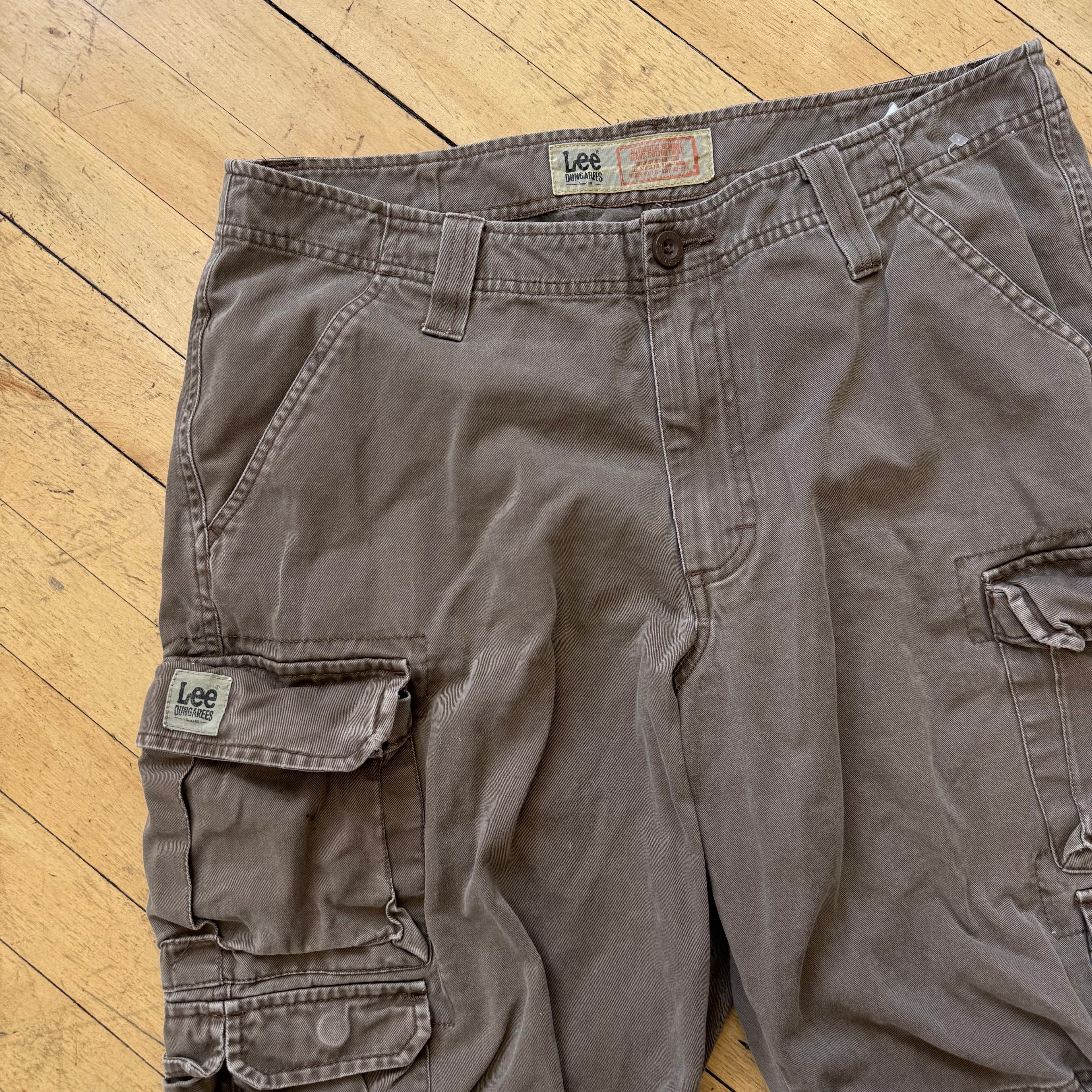 Vintage Lee Cargo Khaki Shorts Sz 32