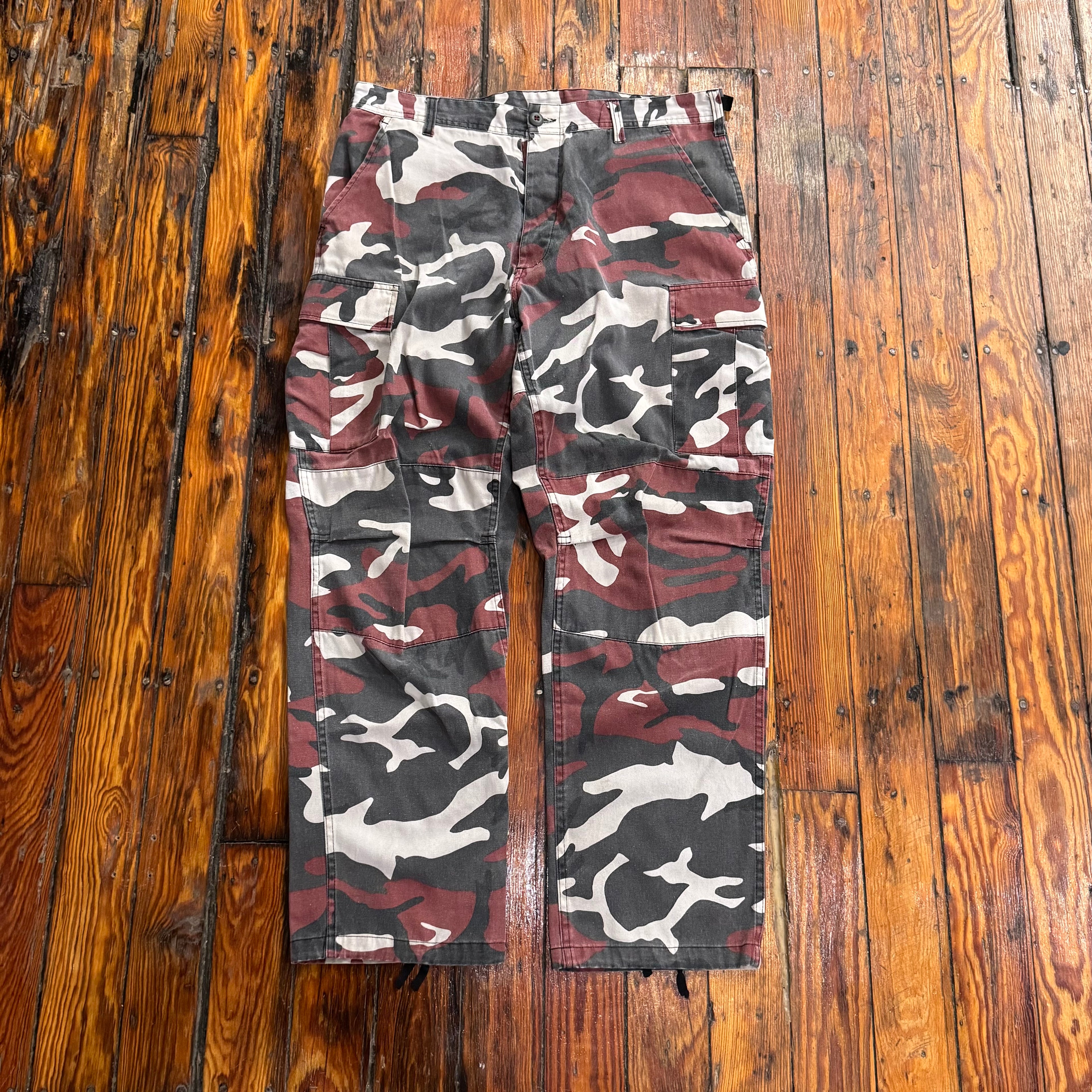 Vintage Maroon Army Camo Khaki Pants Sz 36