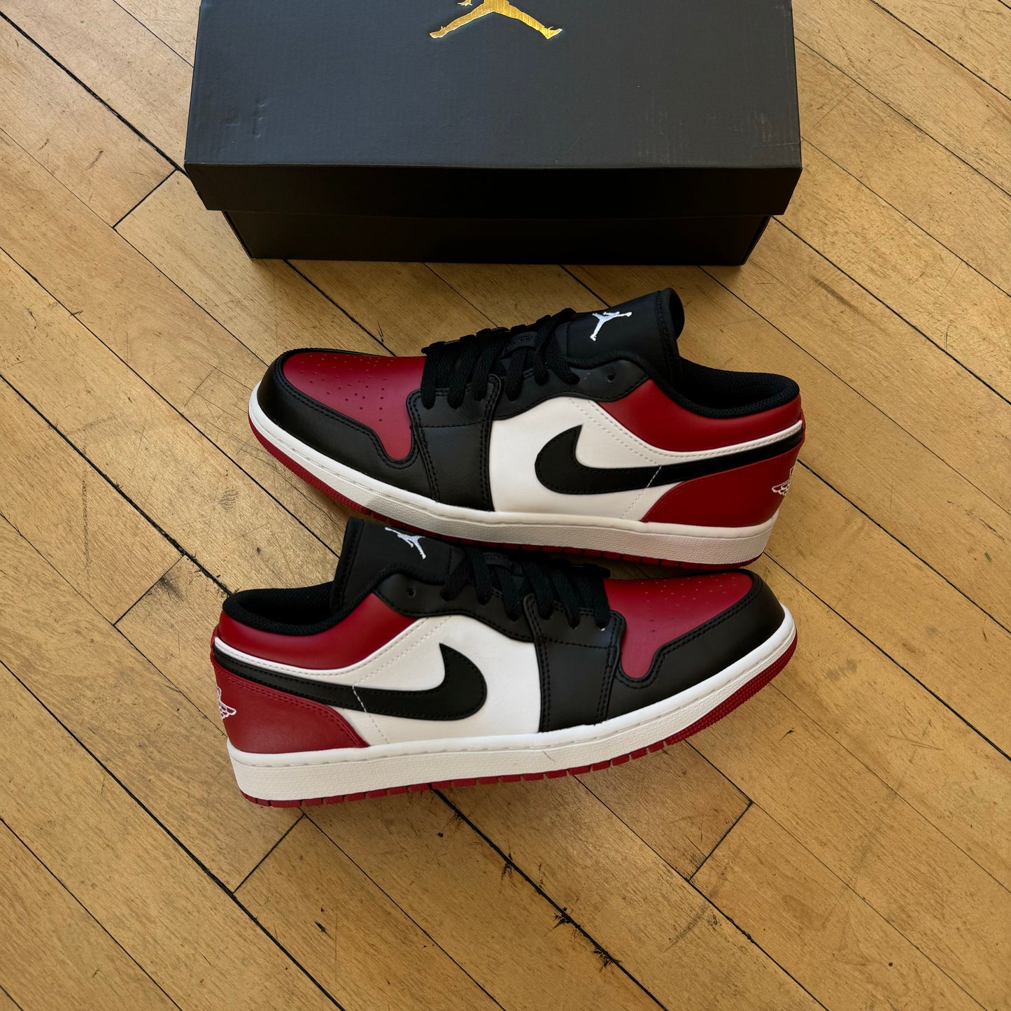 Jordan 1 Low Bred Toe Sz 10.5 (DS)