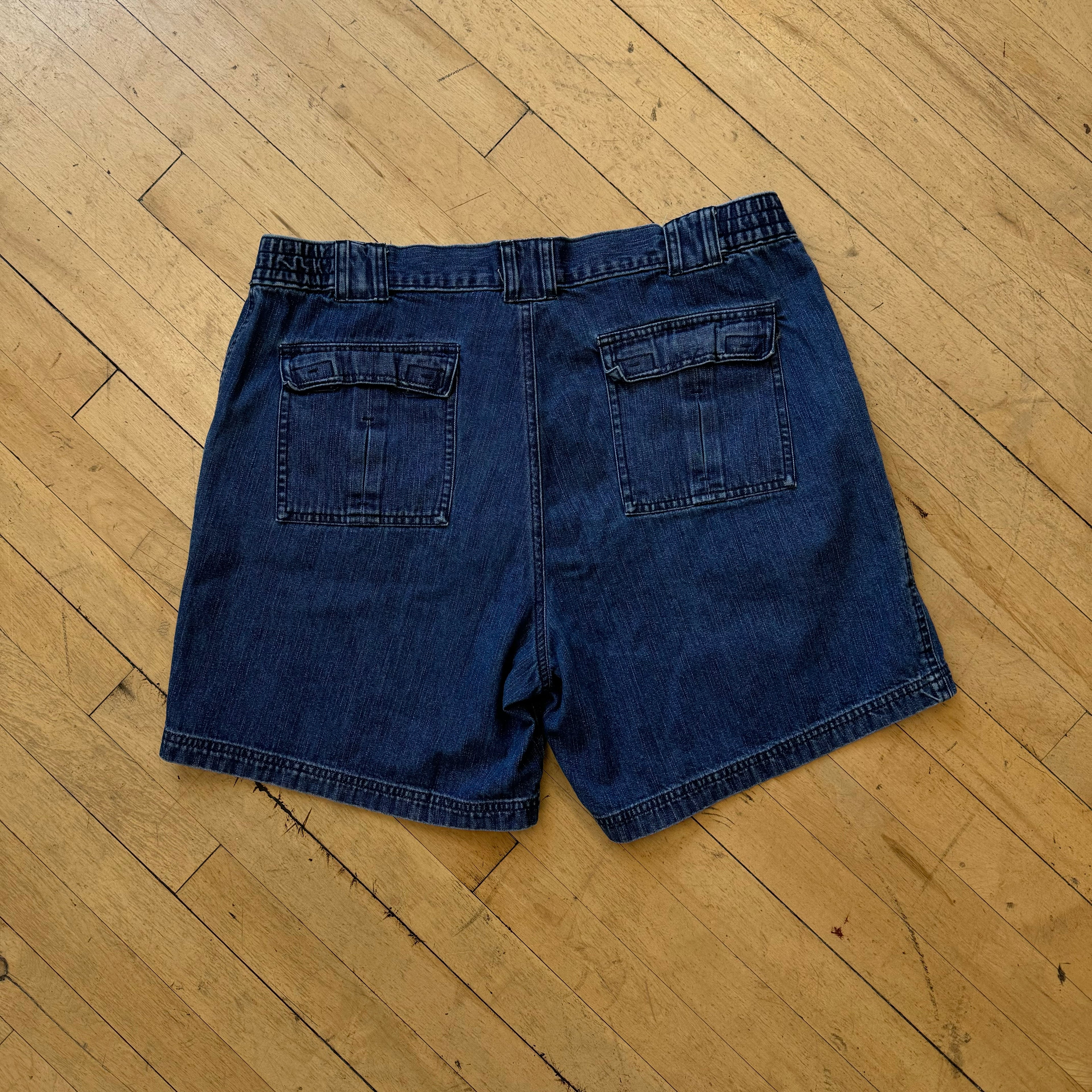 Vintage St. John’s Bay Denim Jean Shorts Sz 38