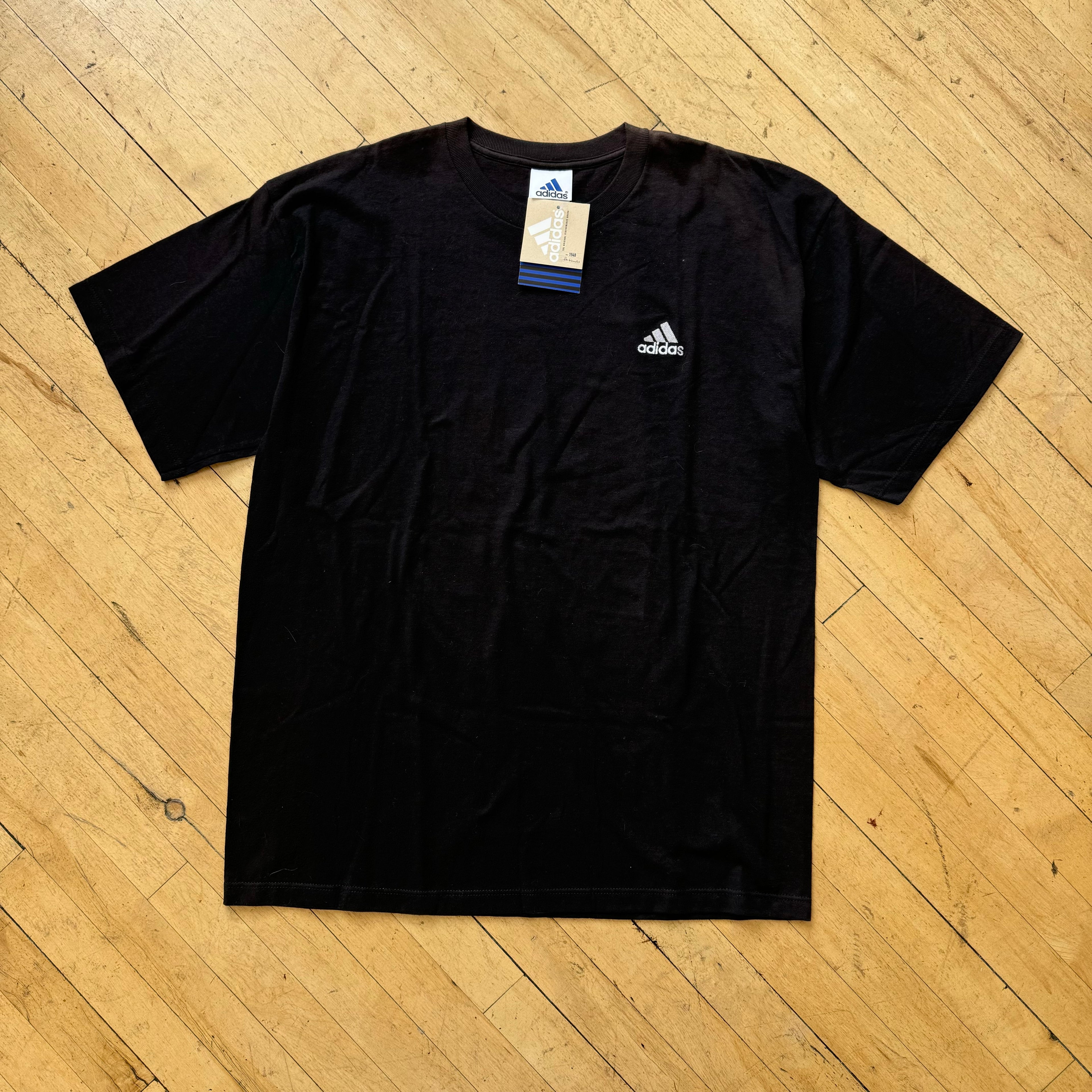 Vintage Adidas Small Logo T-shirt Sz XL