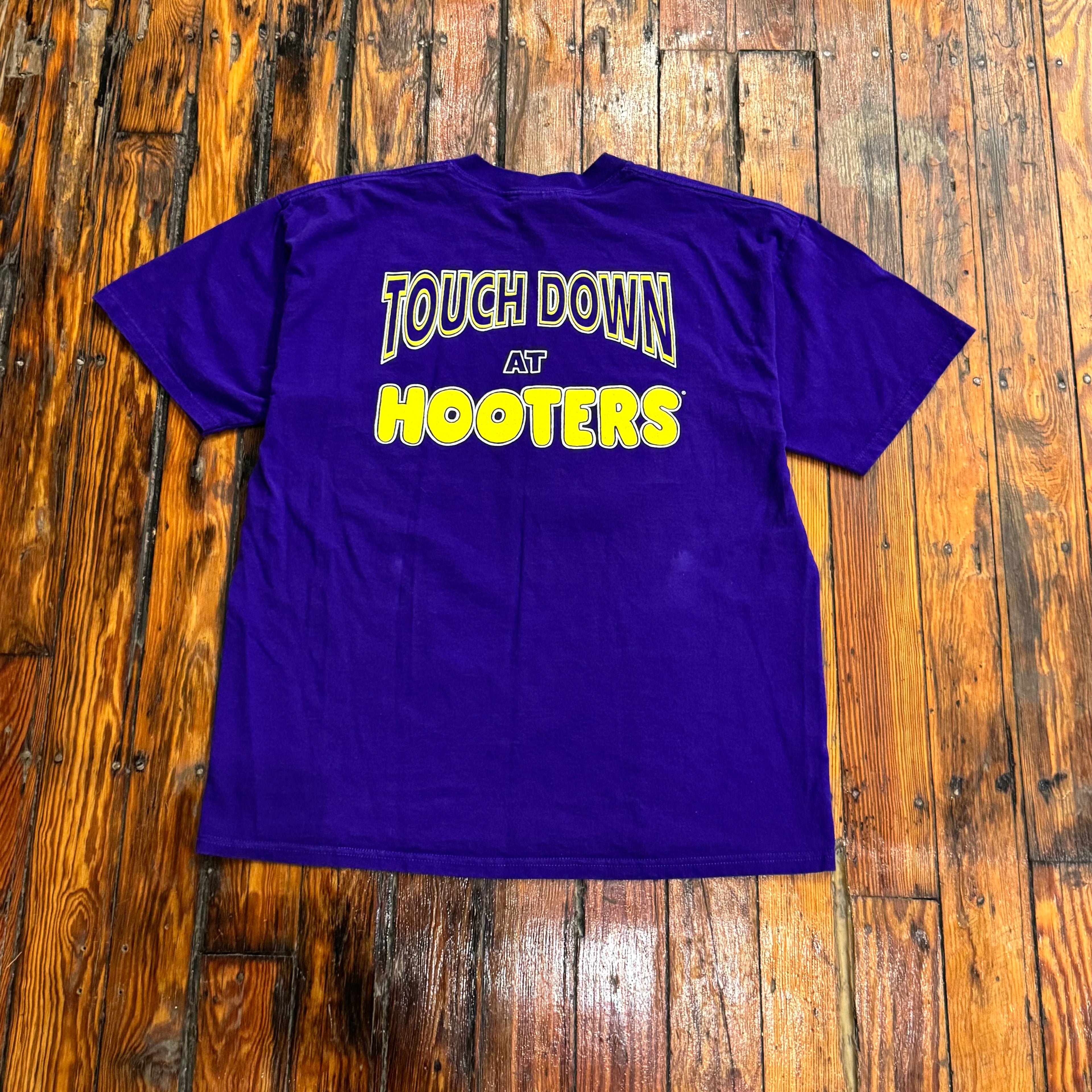 Vintage Hooters Minnesota Vikings T-shirt Sz XL