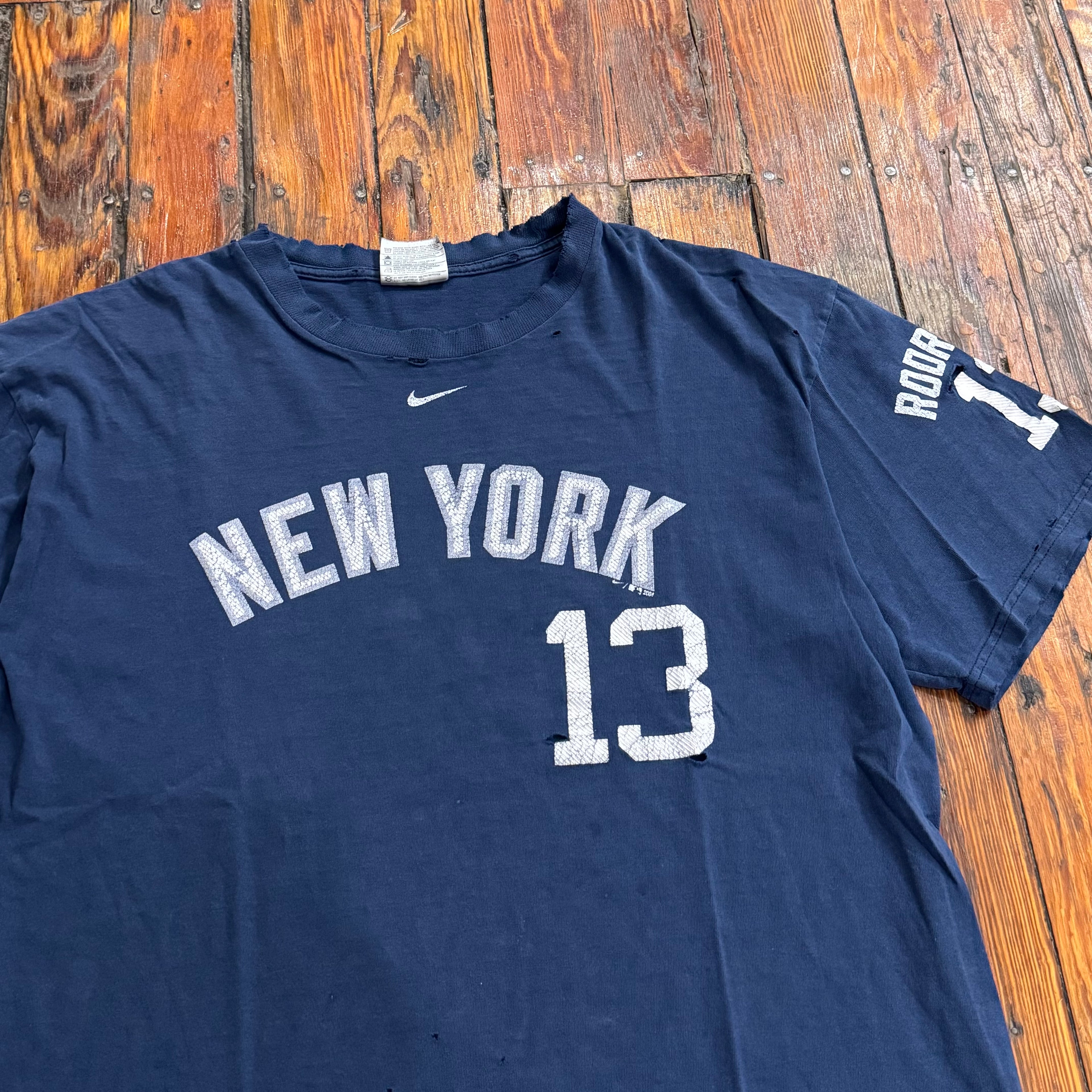 Vintage Thrashed Nike Center Swoosh New York Yankees T-shirt Sz L