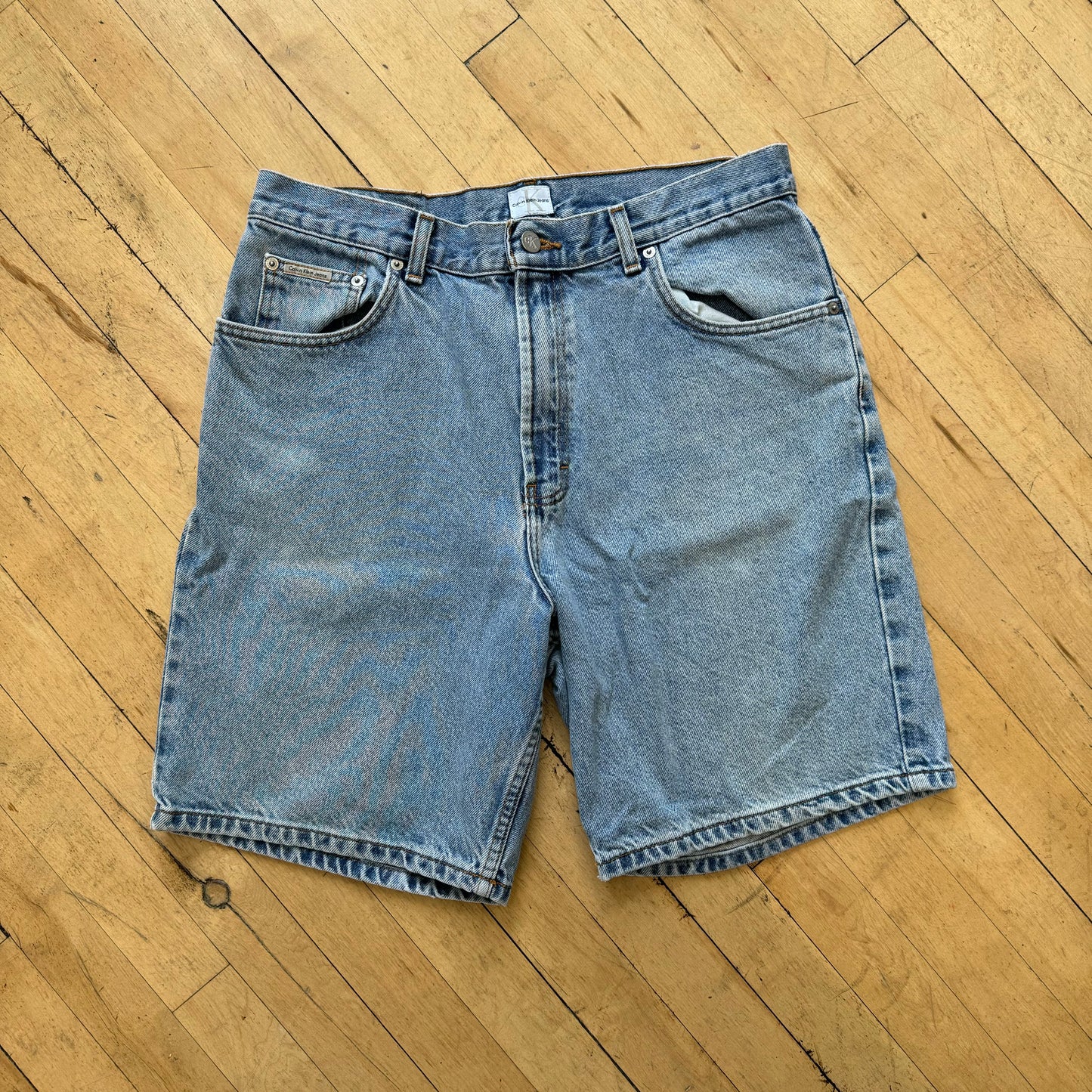 Vintage Light Wash CK Denim Jean Shorts Sz 34