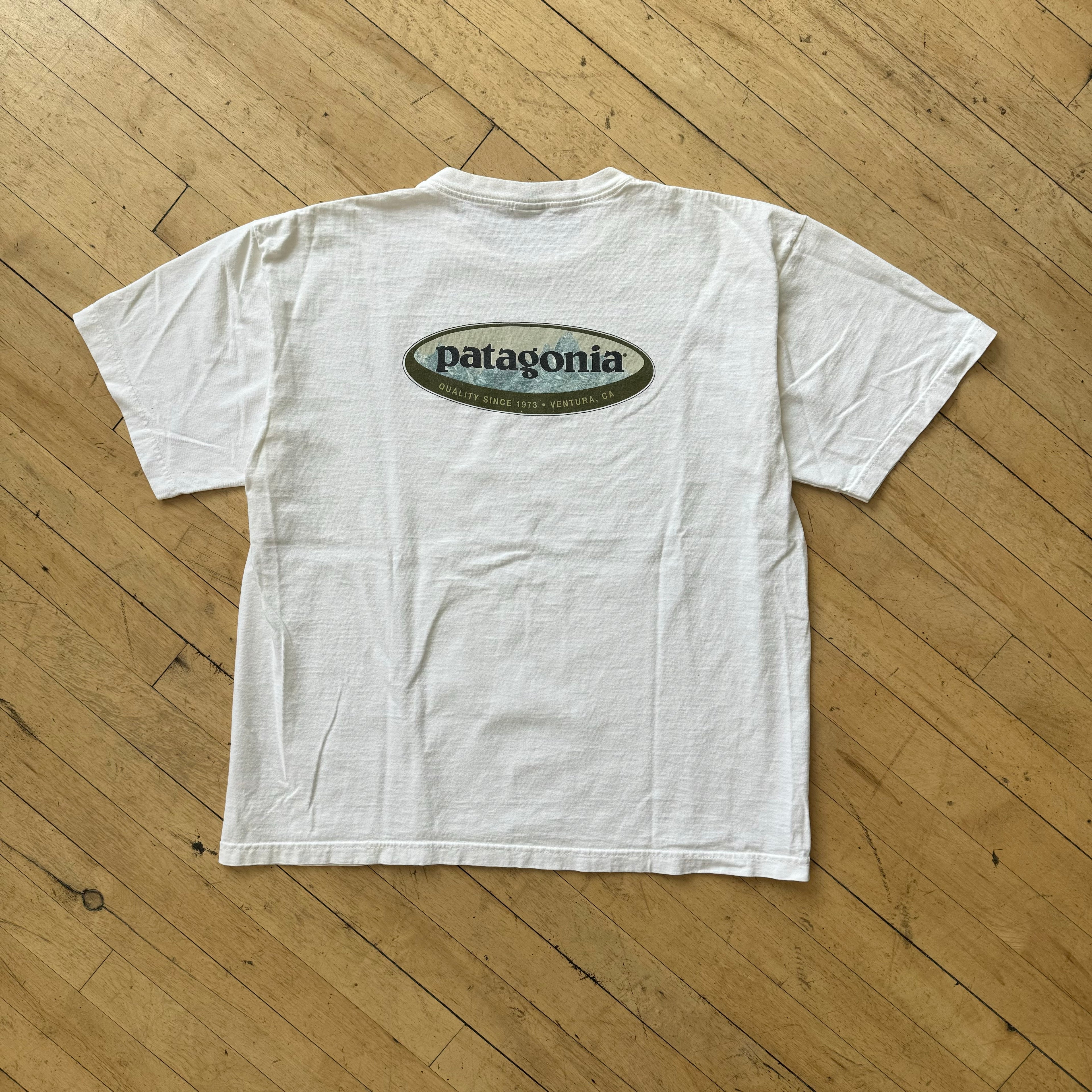 Vintage Patagonia Oval T-shirt Sz L