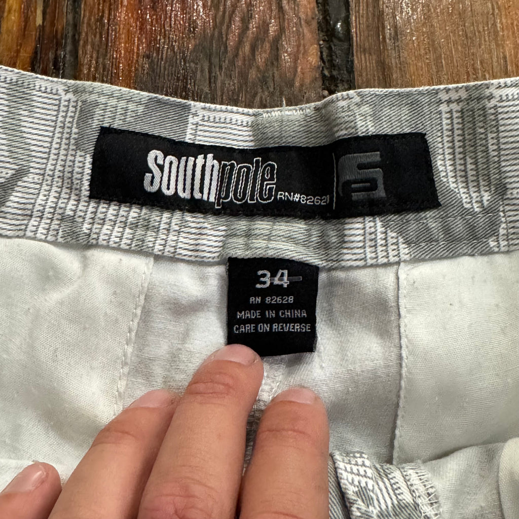 Y2K South Pole Digital Camo Shorts Sz 34