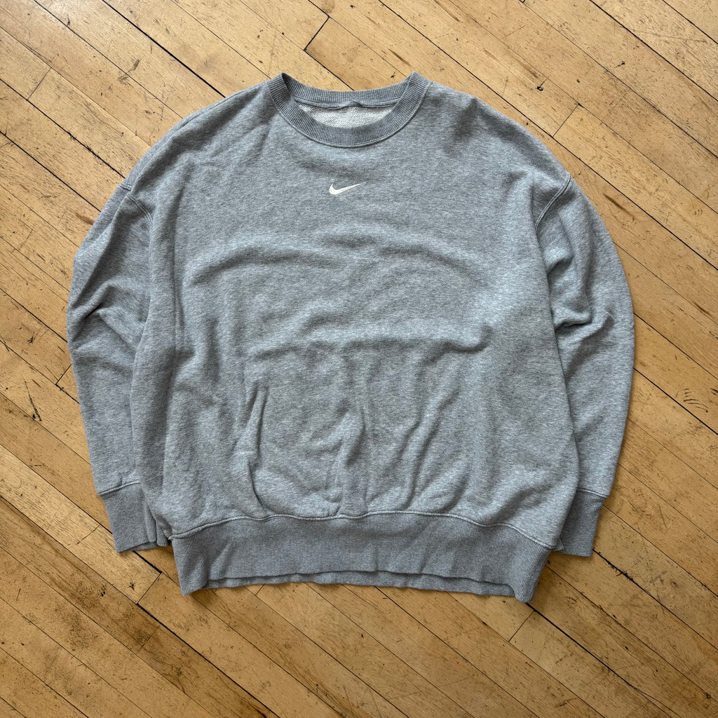 Y2K Nike Center Swoosh Crewneck Sz L